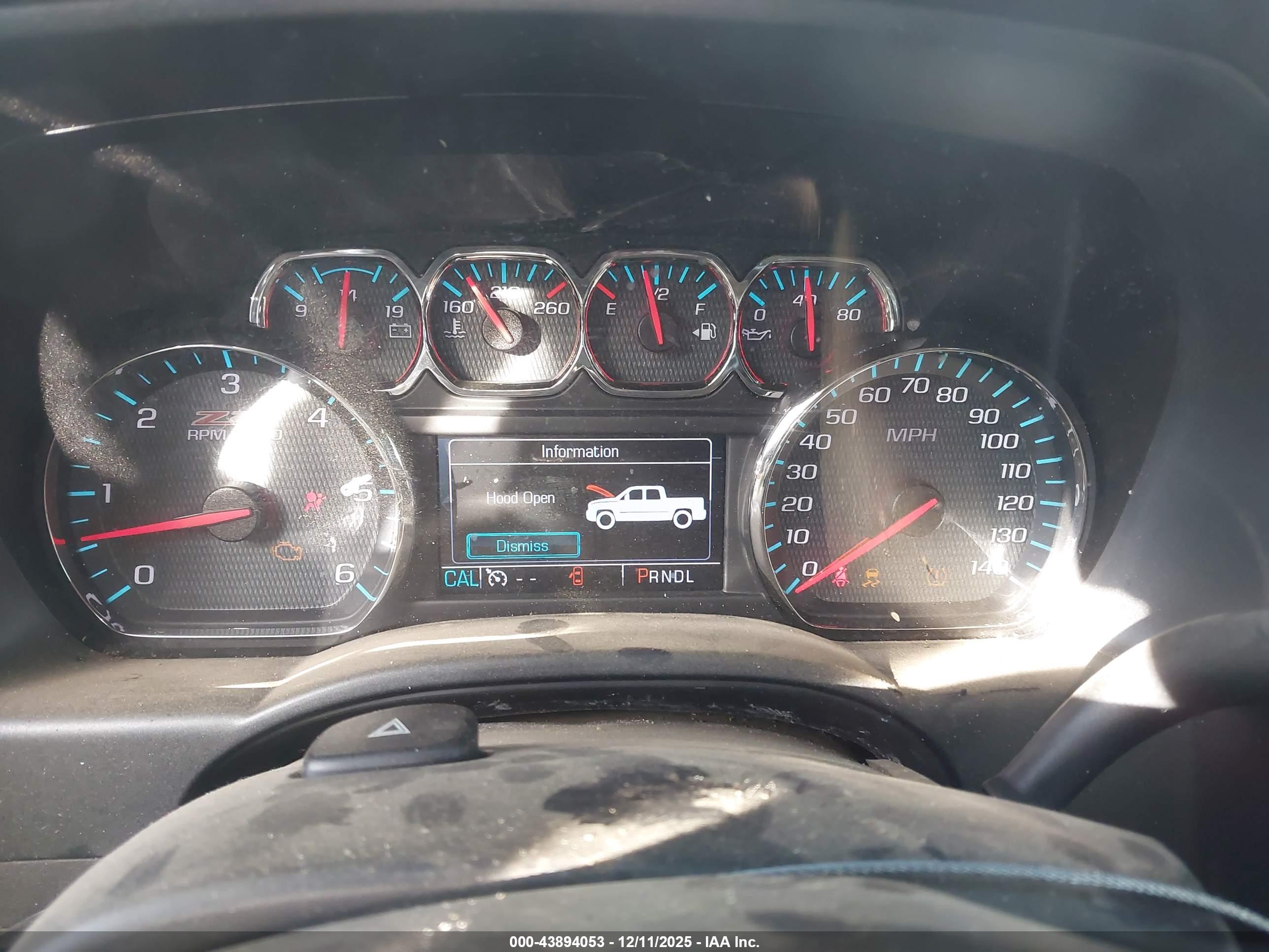 CHEVROLET SILVERADO image 7