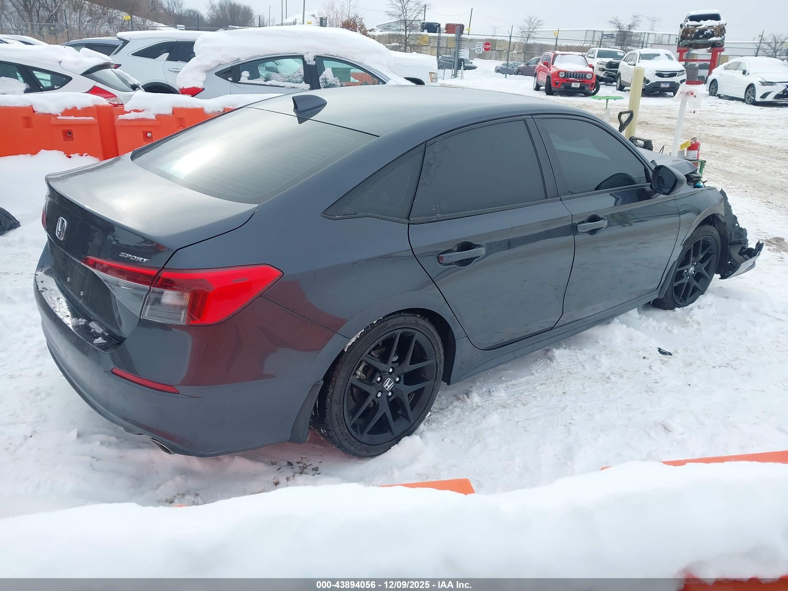 HONDA CIVIC image 4