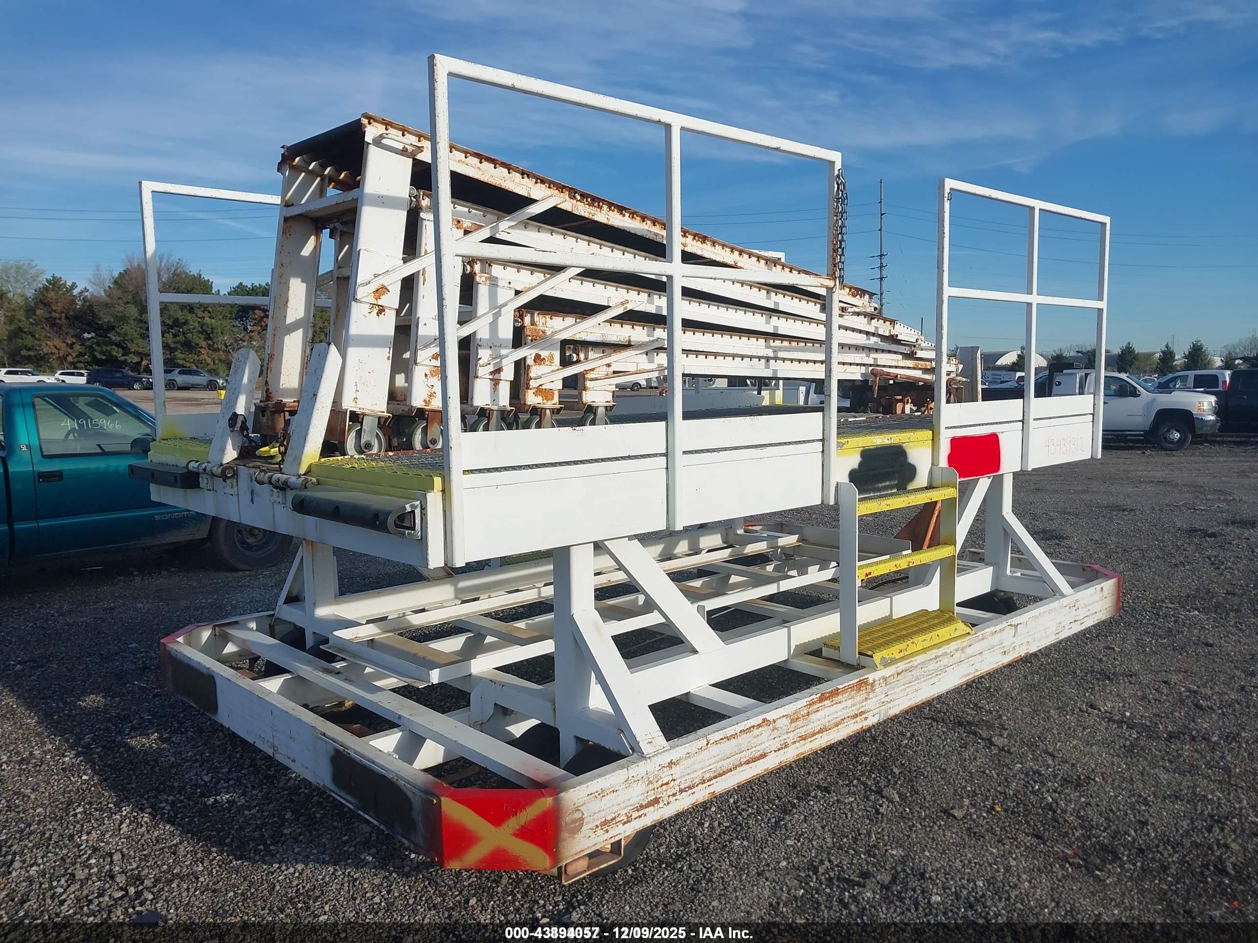 EQUIPMENT STEEL image 4