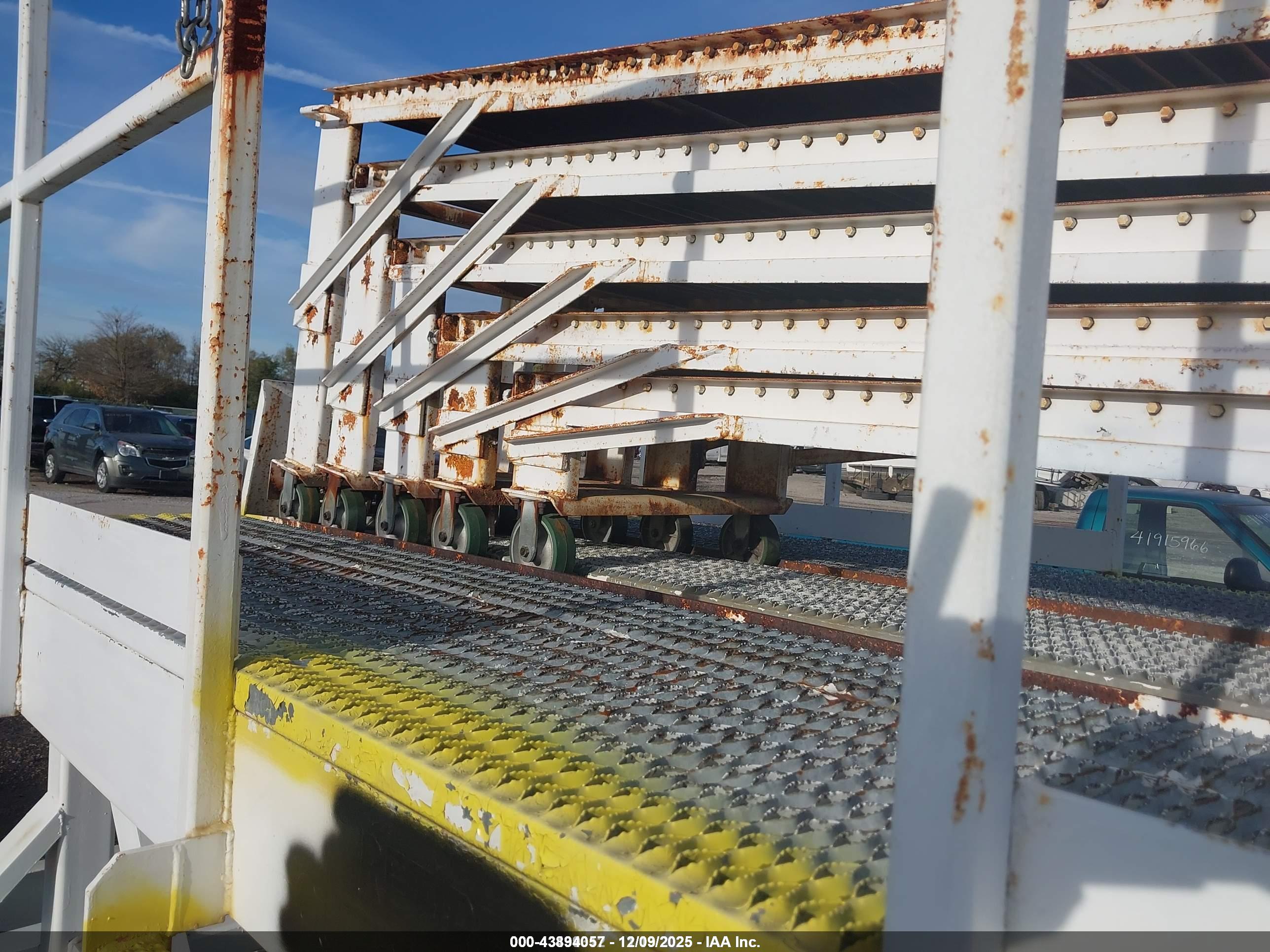 EQUIPMENT STEEL image 8