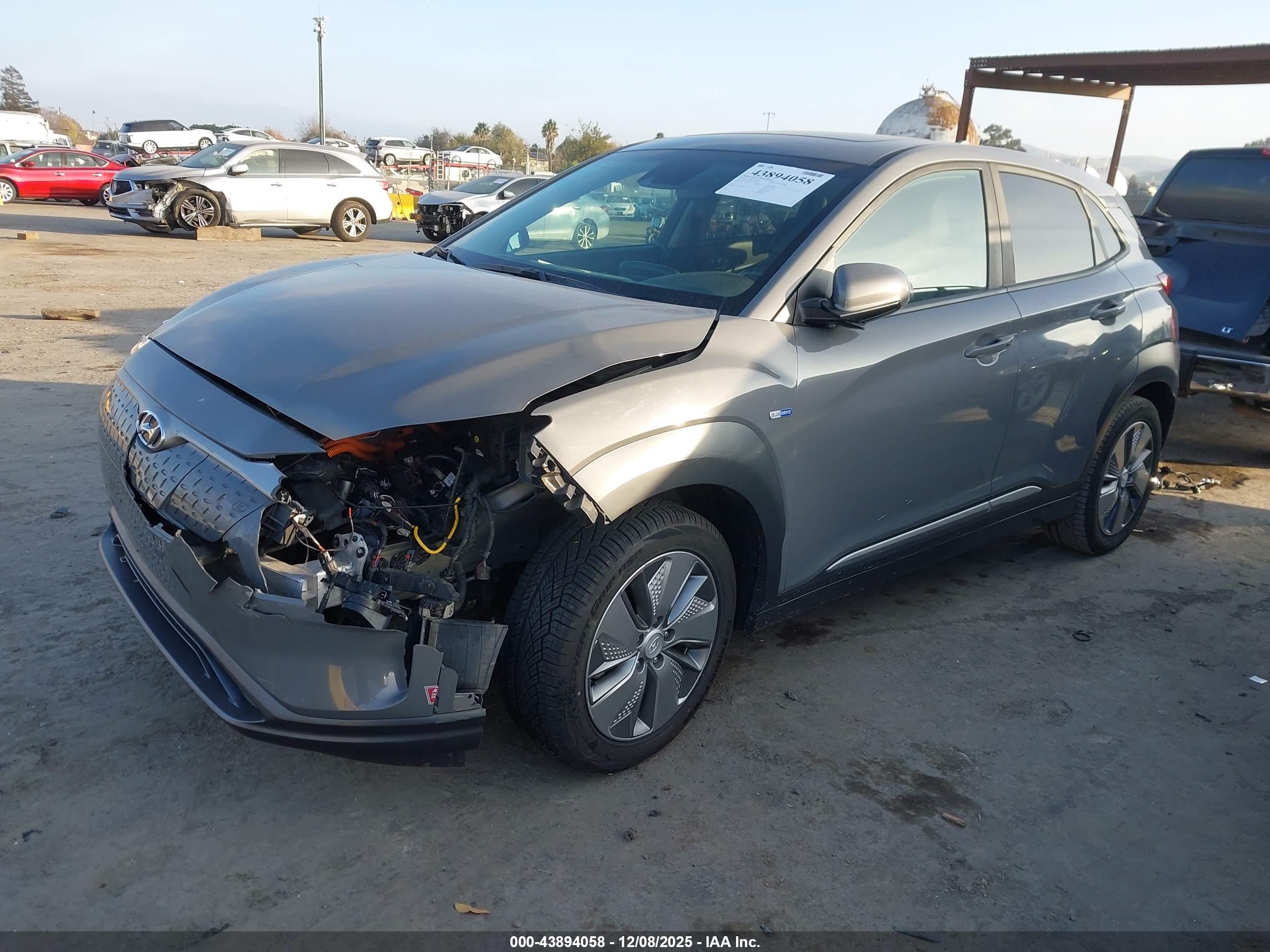 HYUNDAI KONA image 2