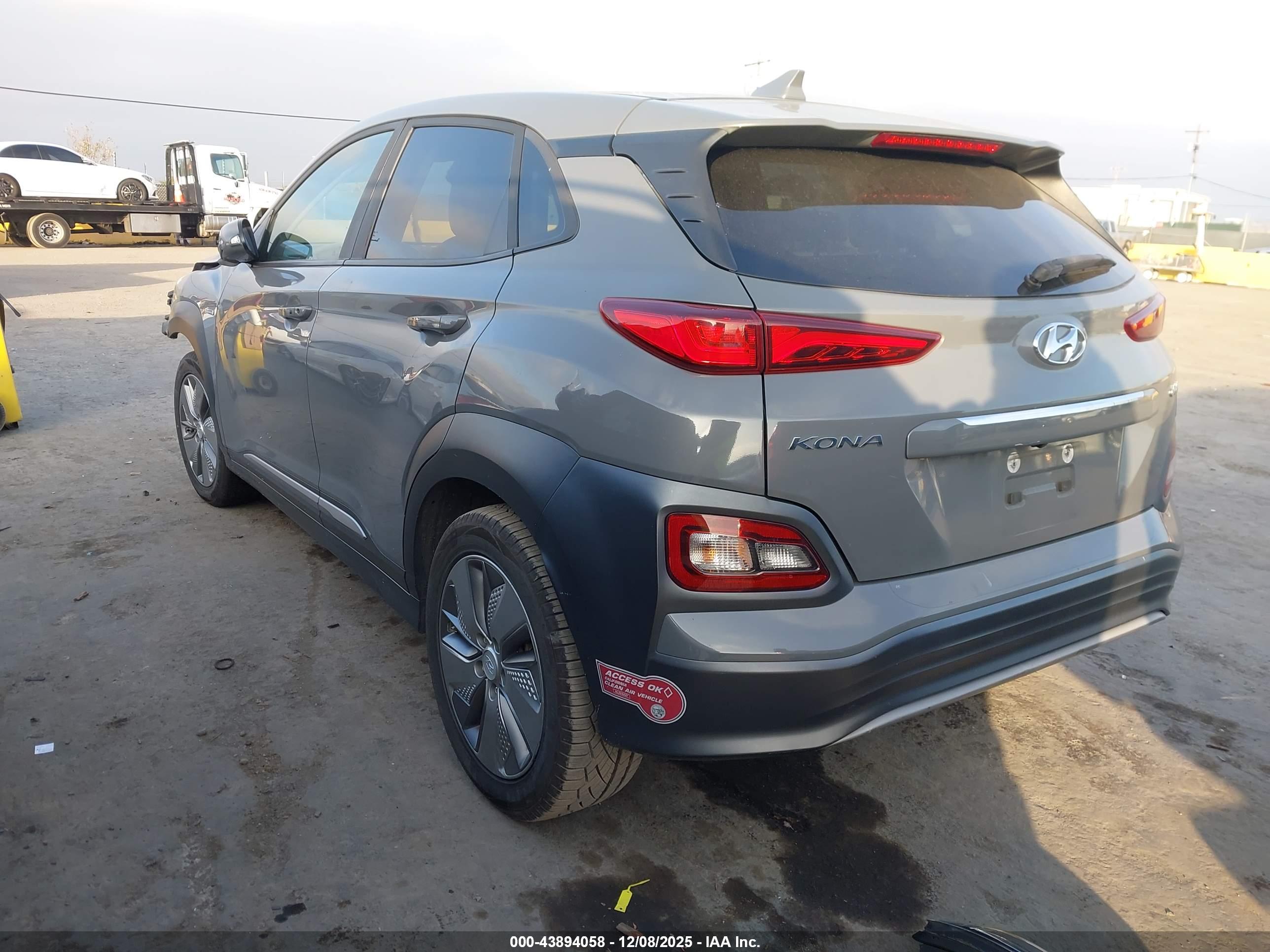 HYUNDAI KONA image 3