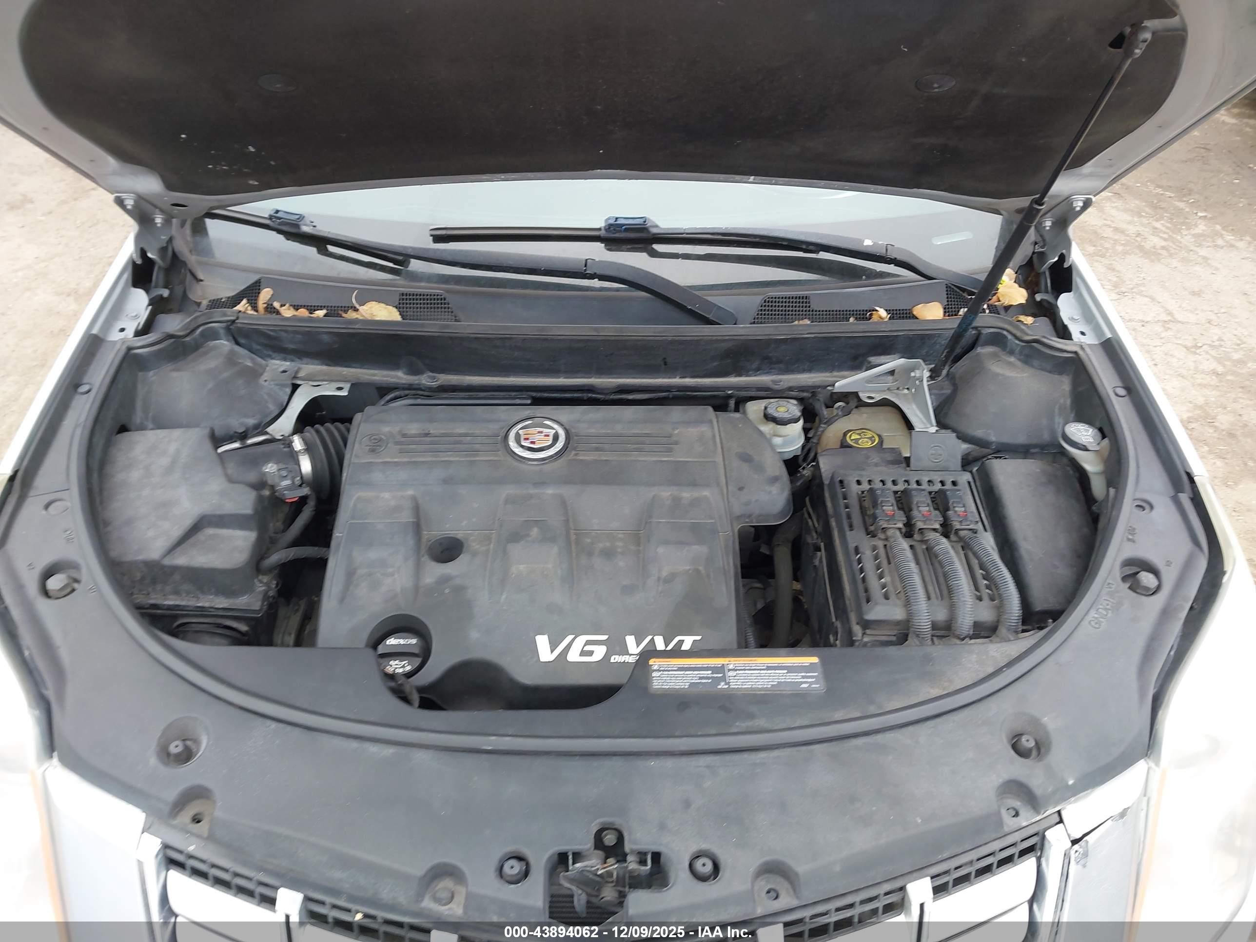 CADILLAC SRX image 10