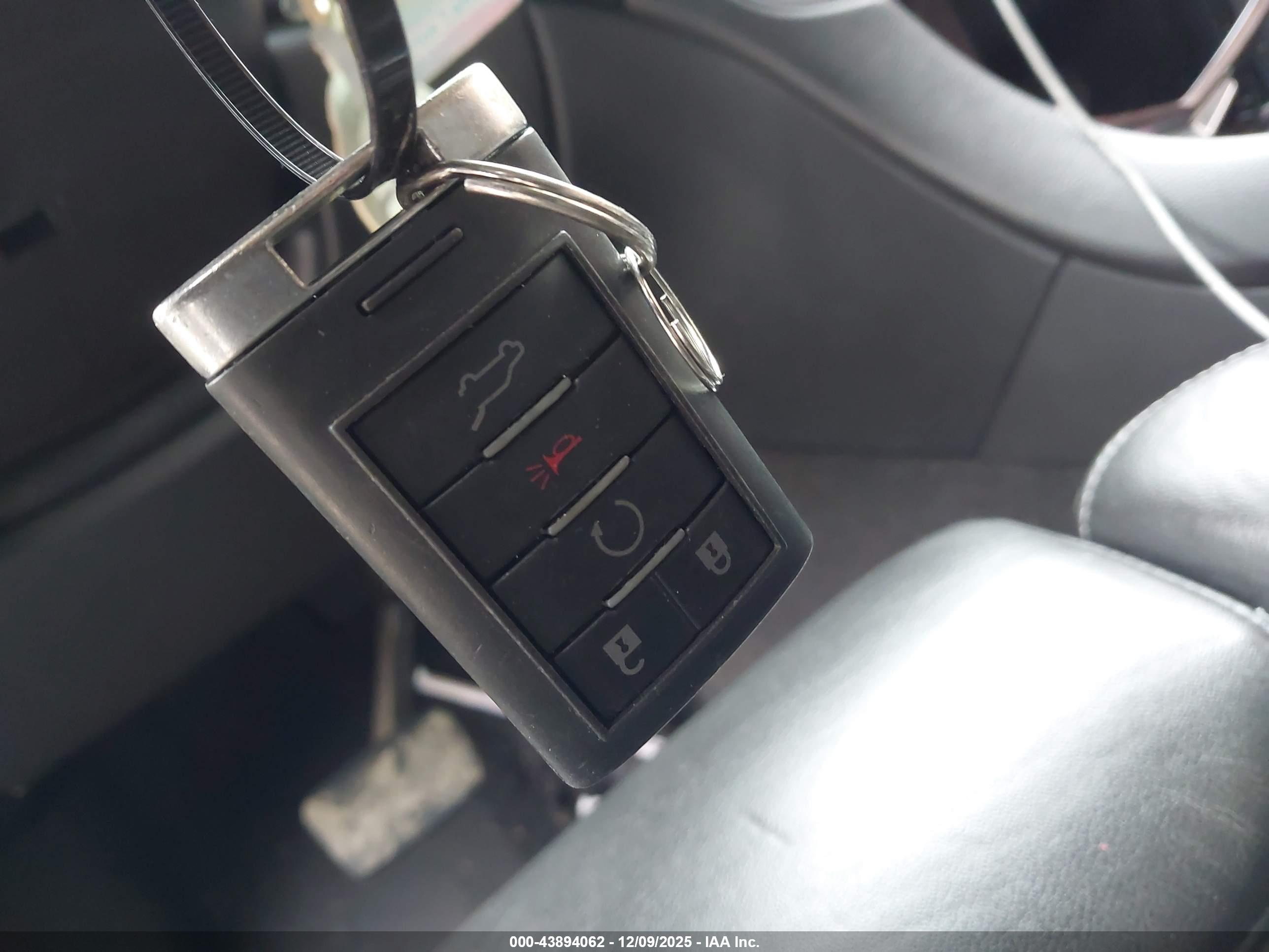 CADILLAC SRX image 11