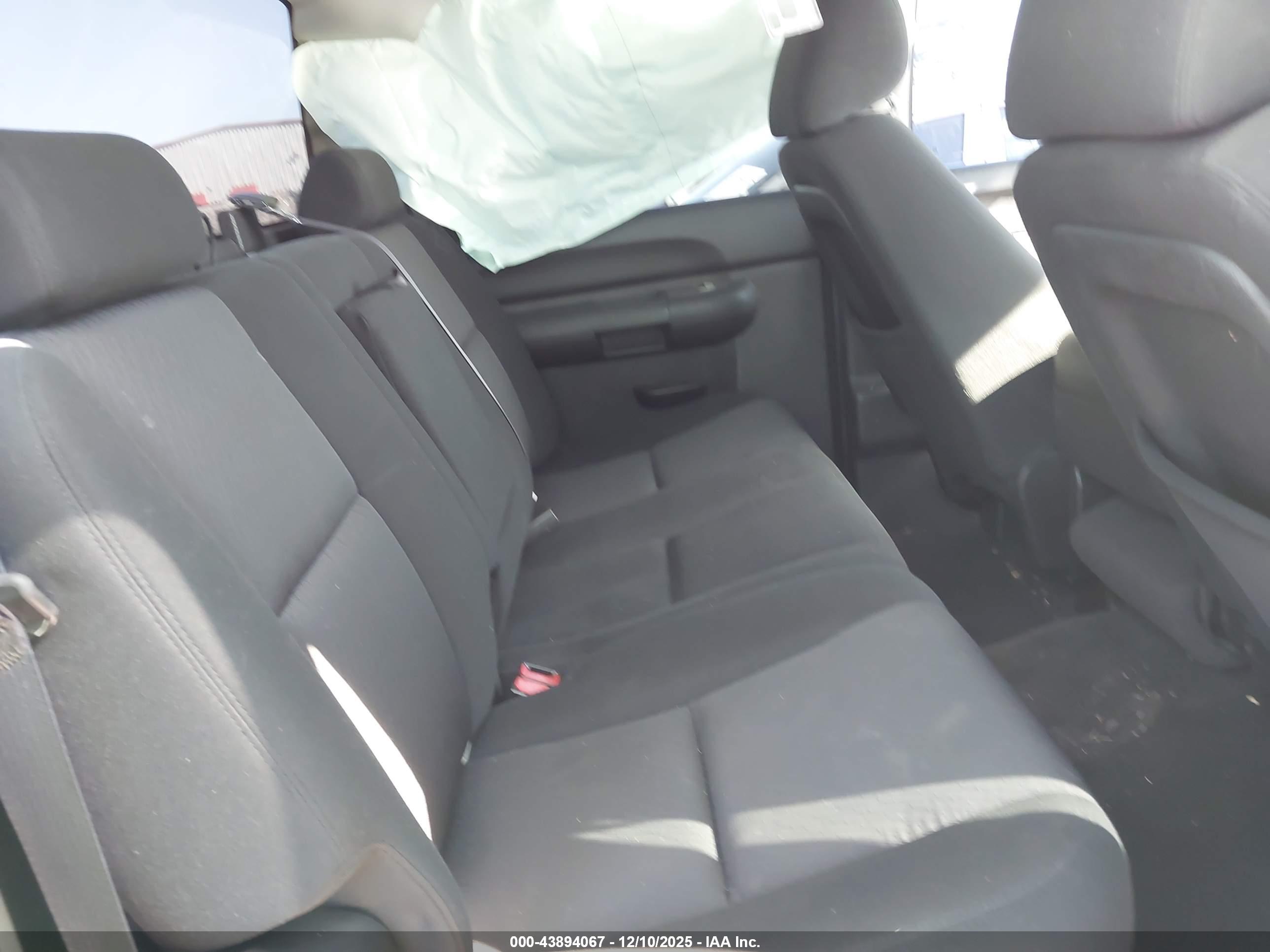 GMC SIERRA image 8