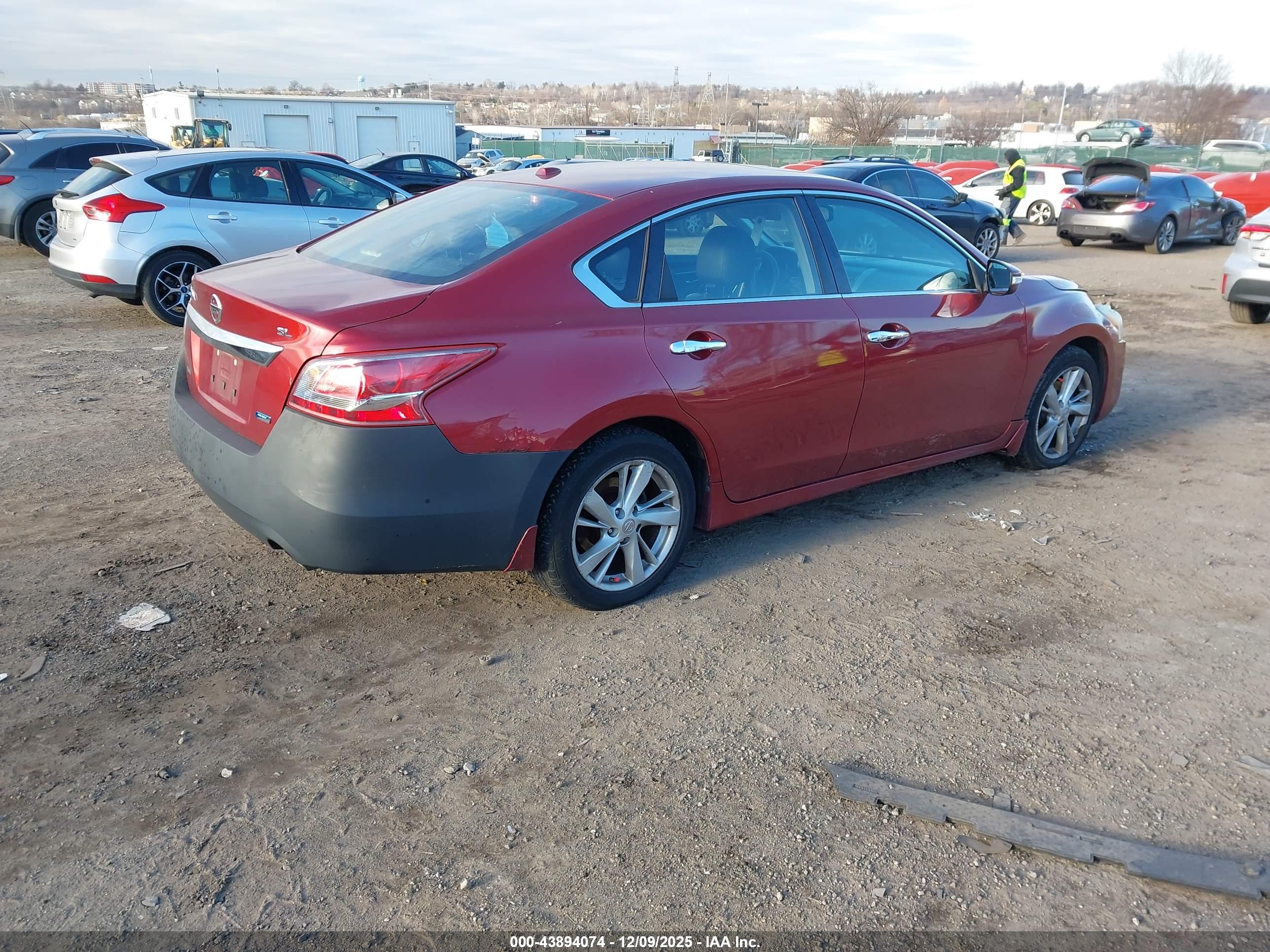 NISSAN ALTIMA image 4