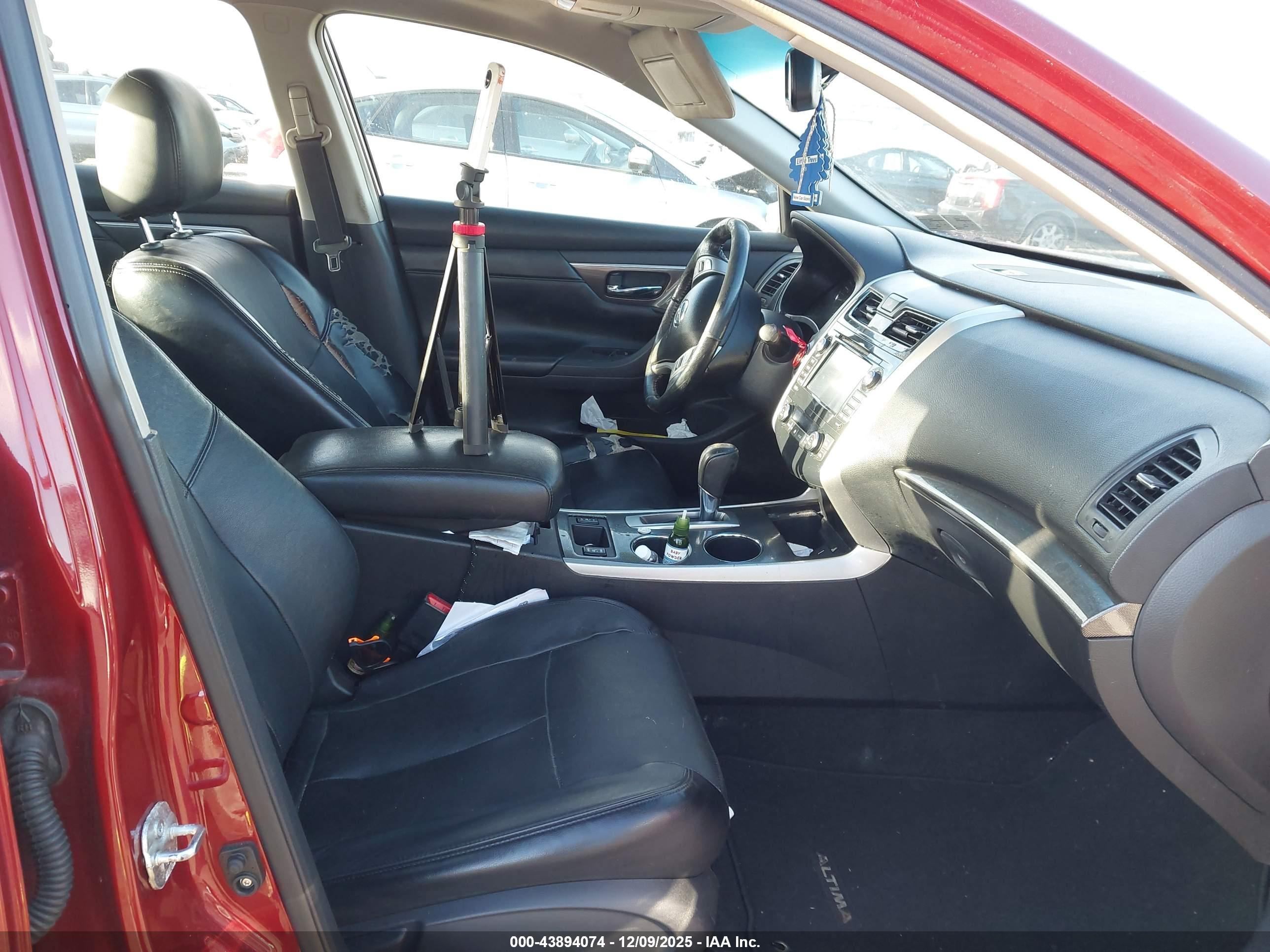 NISSAN ALTIMA image 5