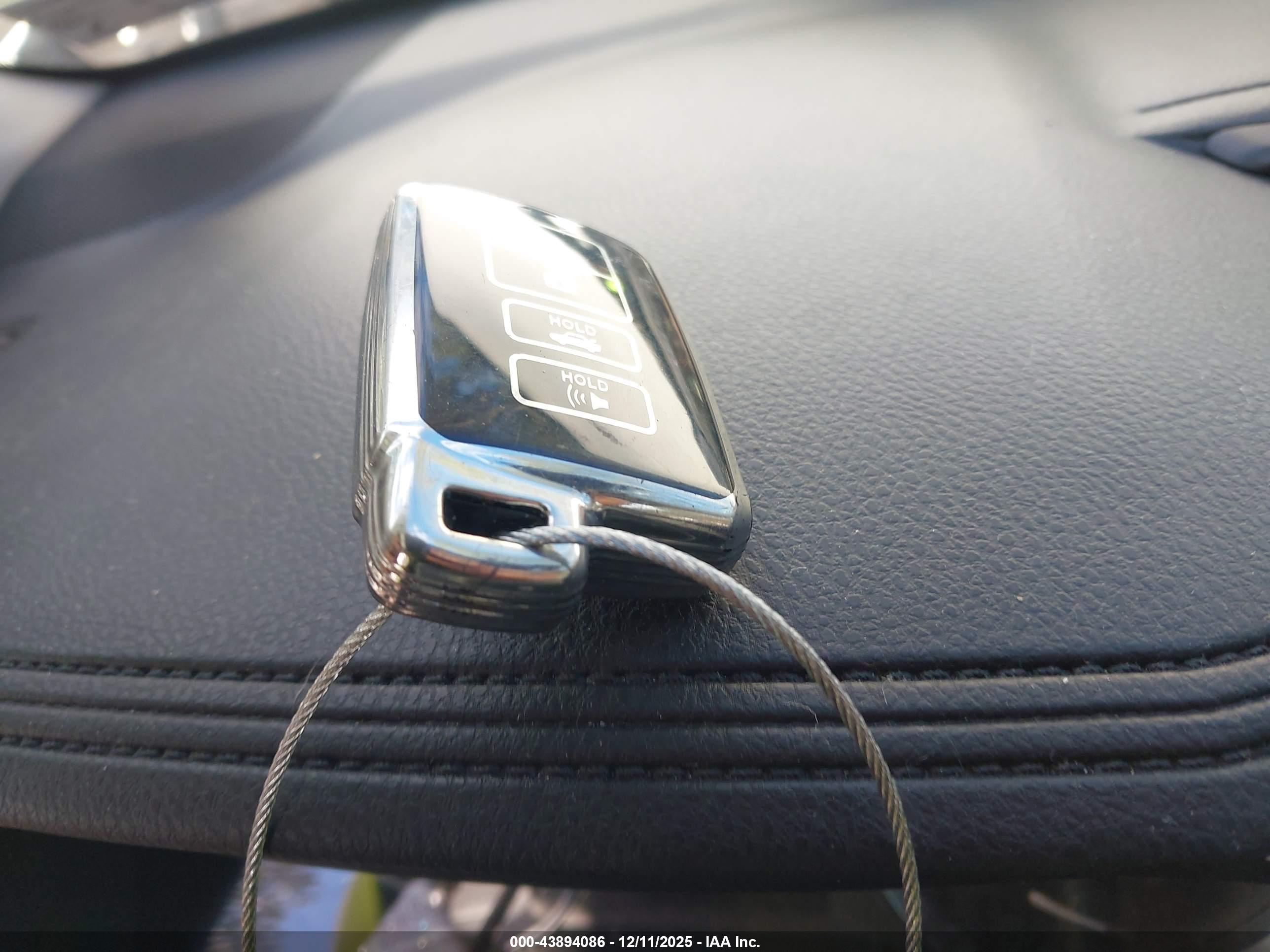 TOYOTA HIGHLANDER image 11