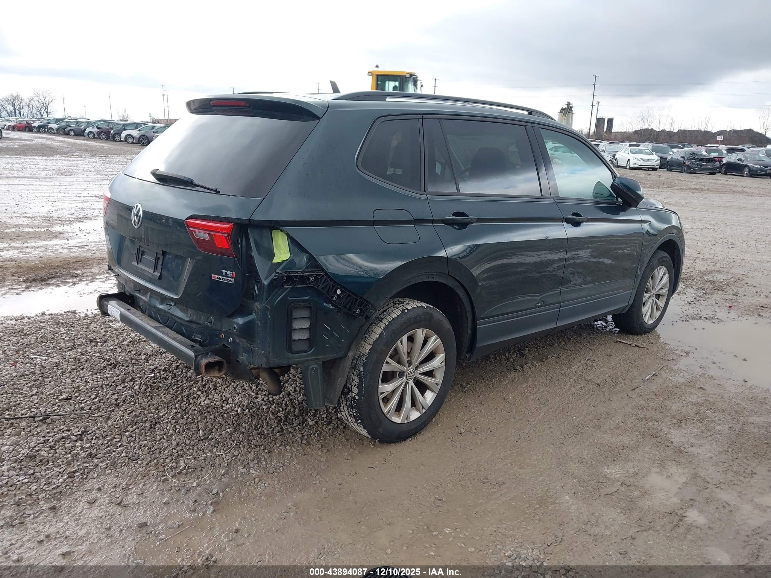 VOLKSWAGEN TIGUAN image 4