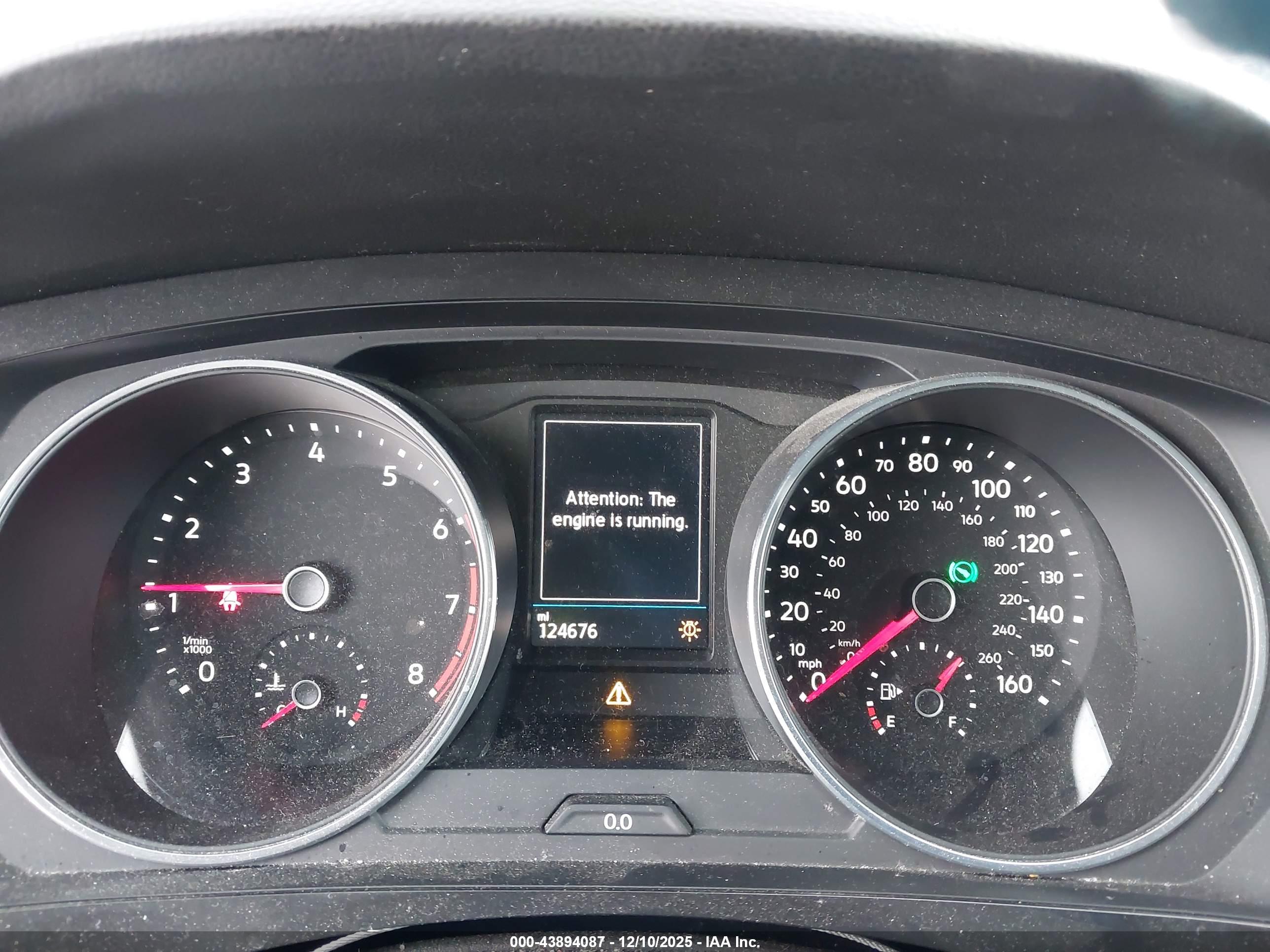 VOLKSWAGEN TIGUAN image 7