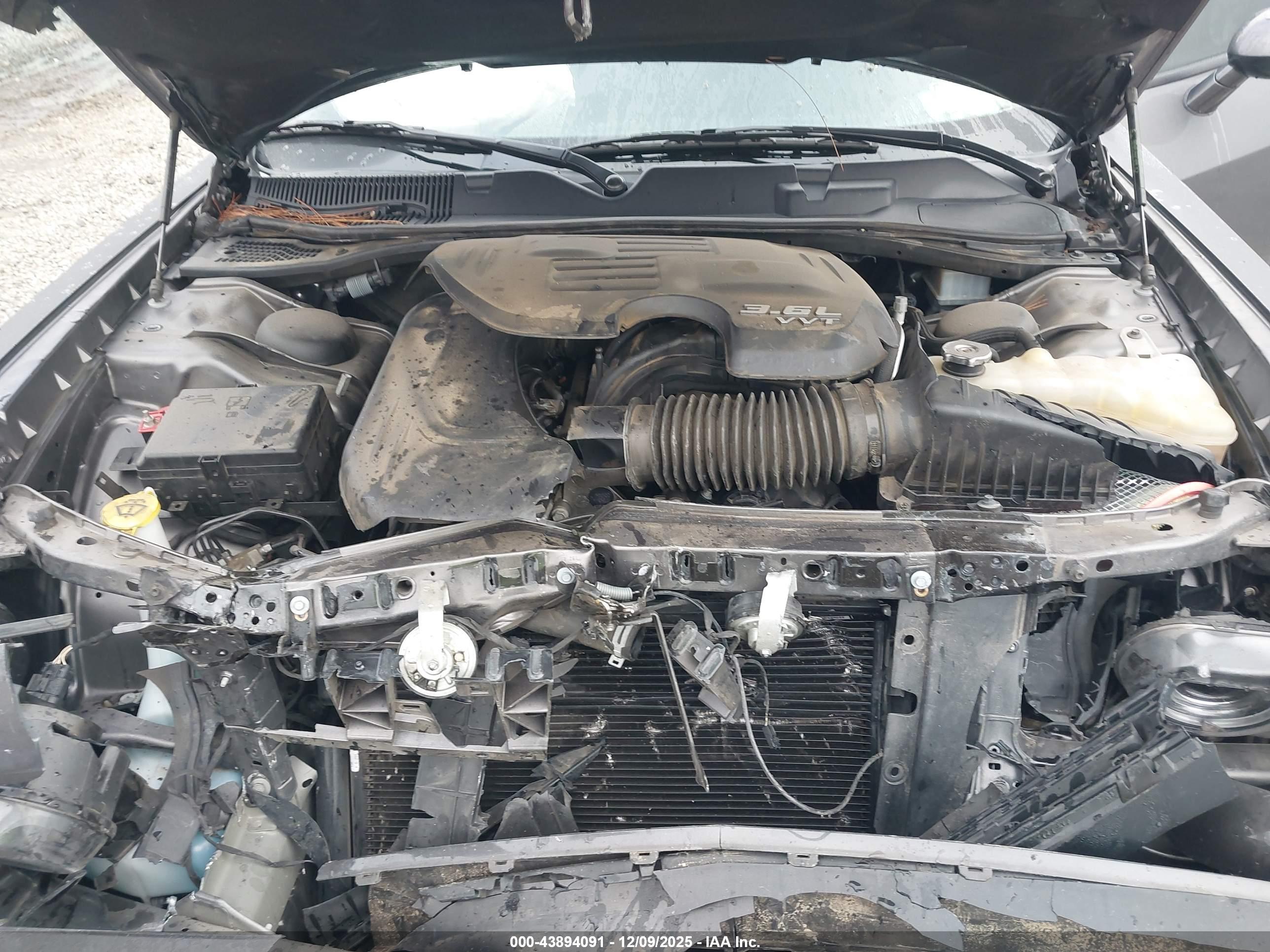 DODGE CHALLENGER image 10