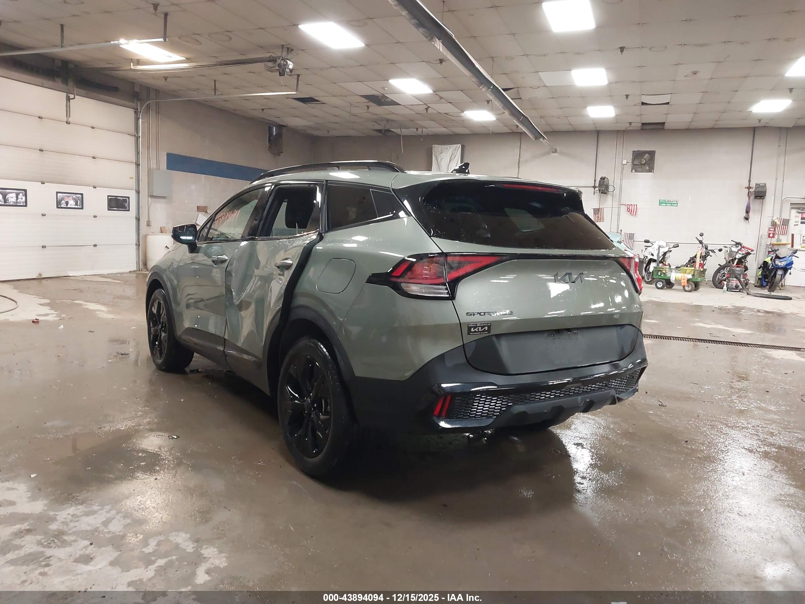 KIA SPORTAGE image 3