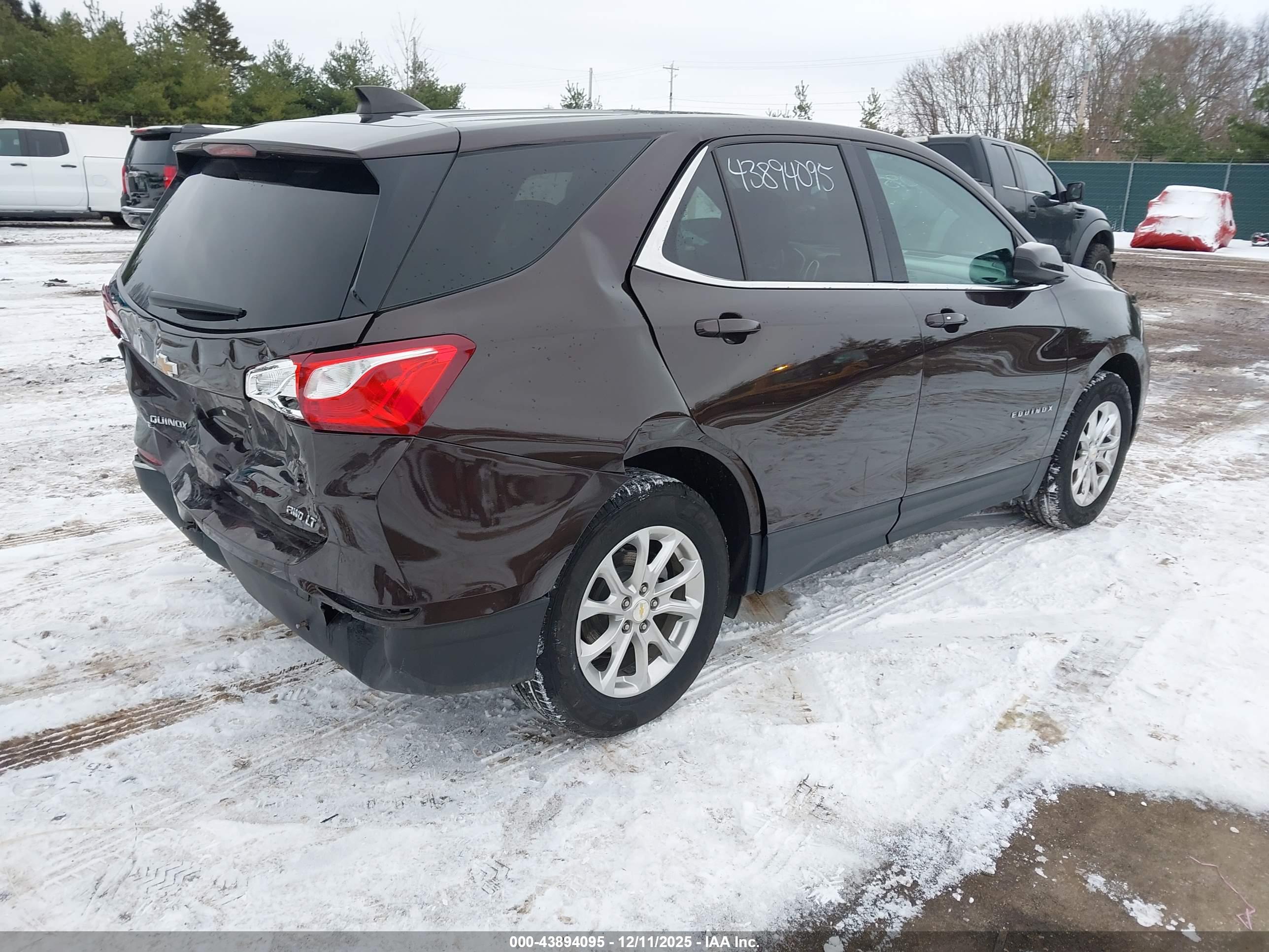 CHEVROLET EQUINOX image 4