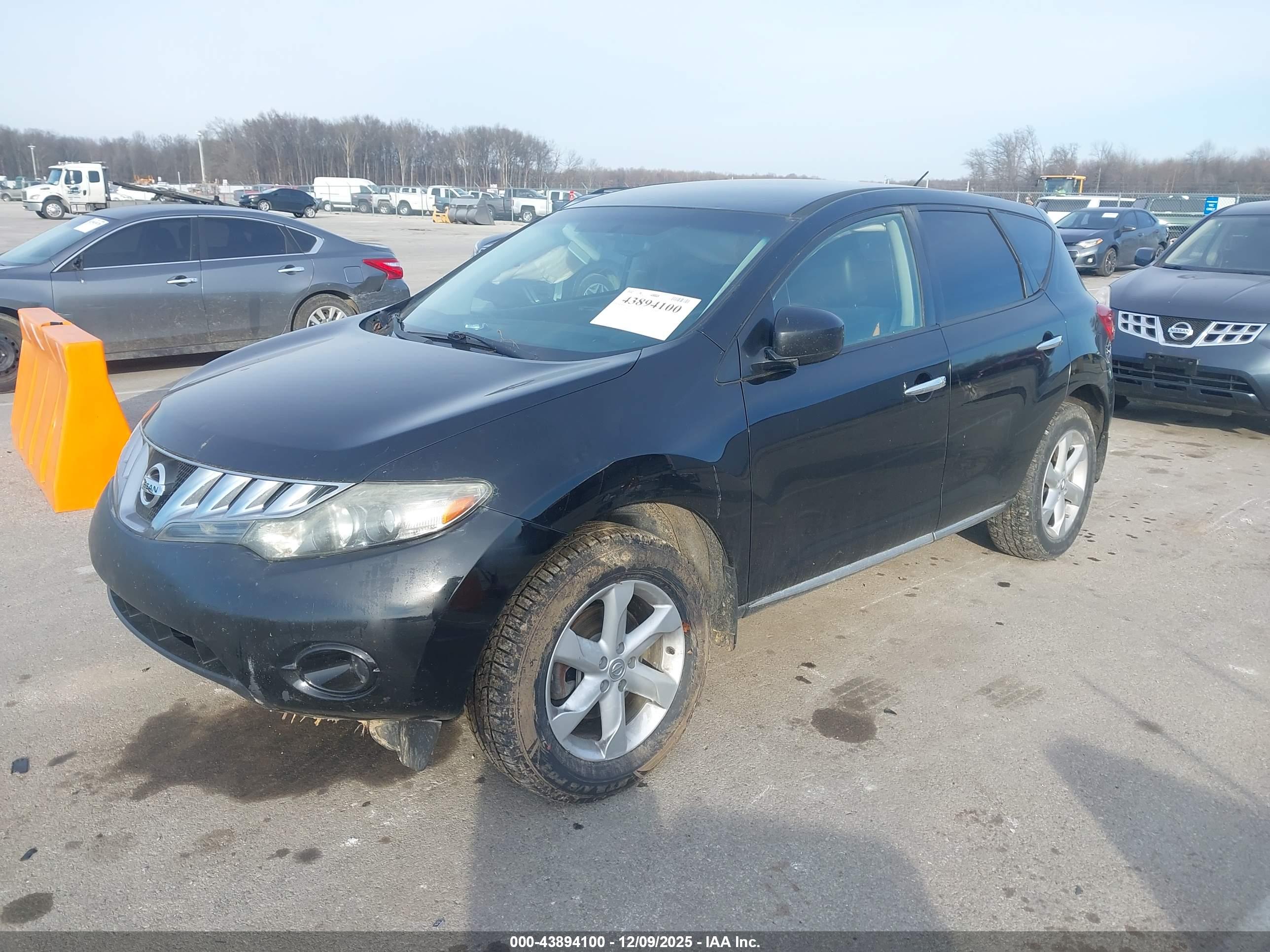 NISSAN MURANO image 2