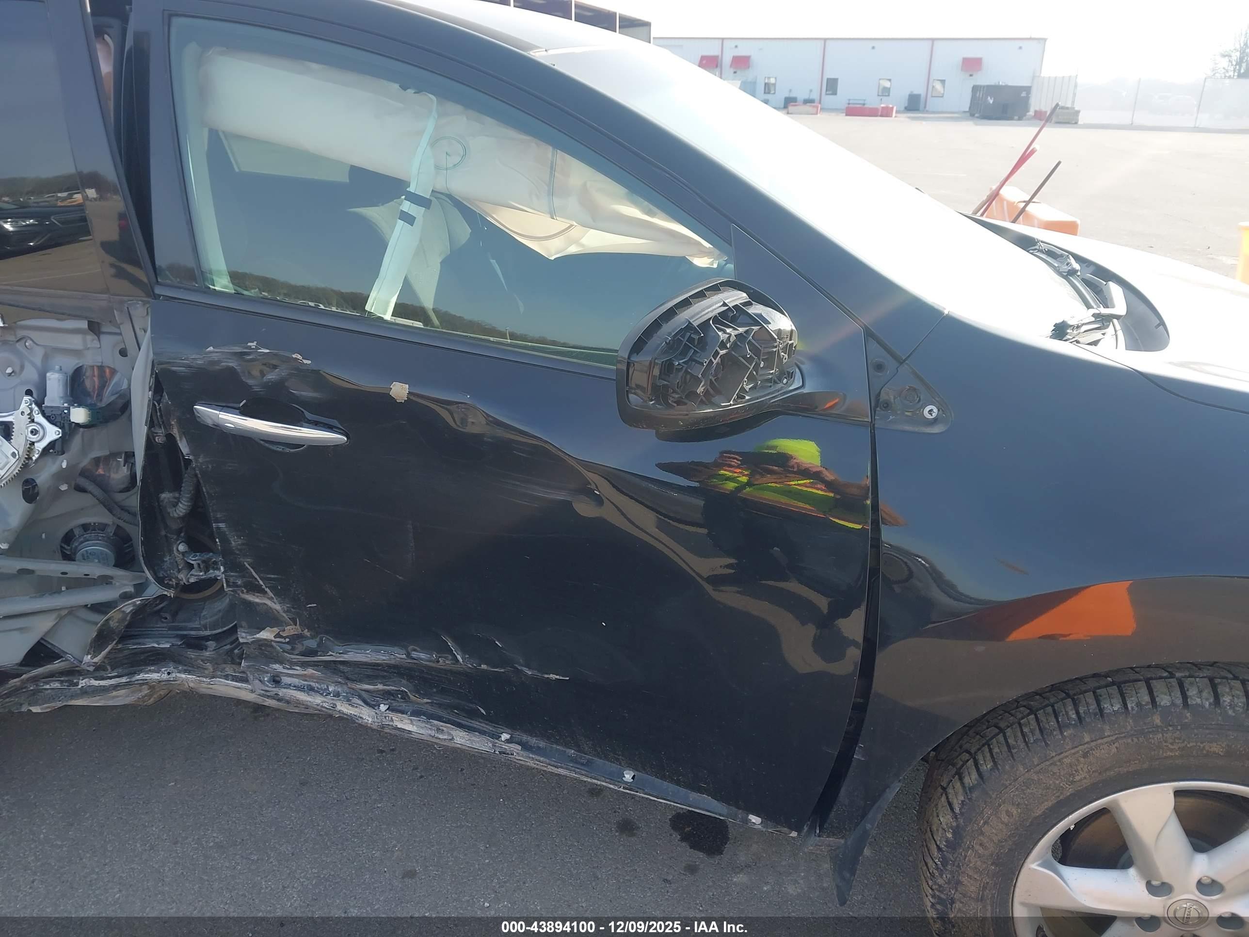 NISSAN MURANO image 6