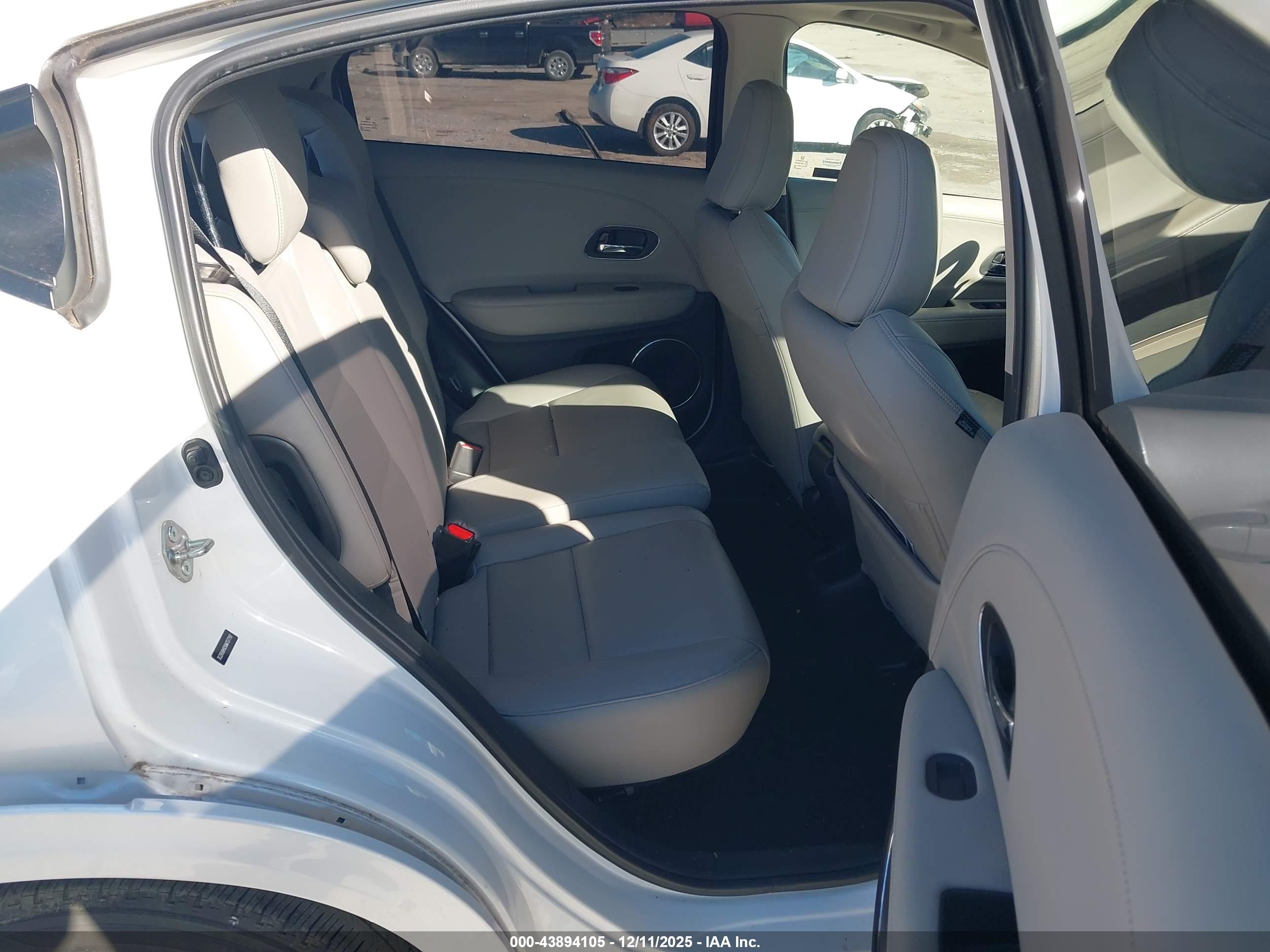 HONDA HR-V image 8