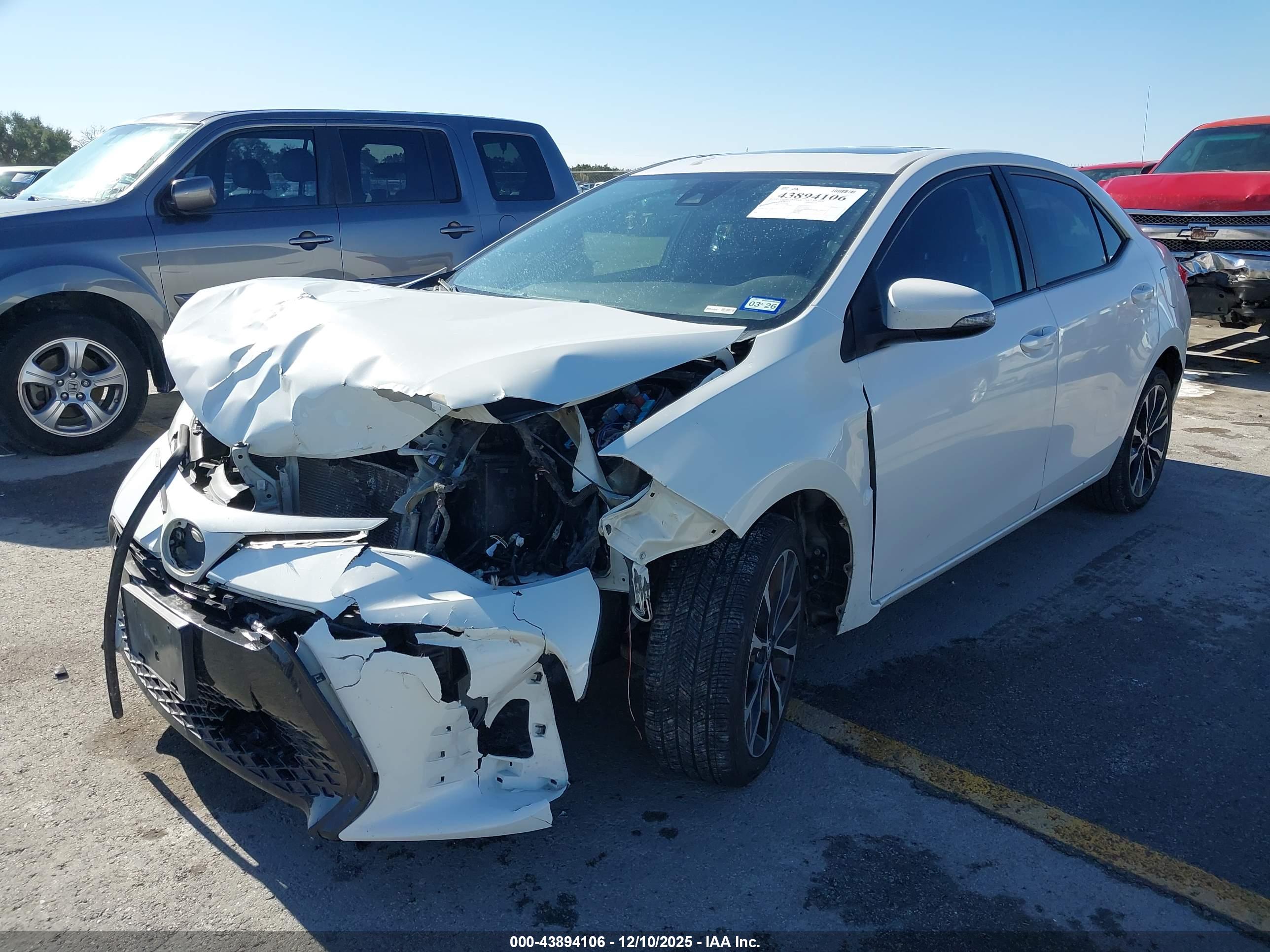 TOYOTA COROLLA image 2