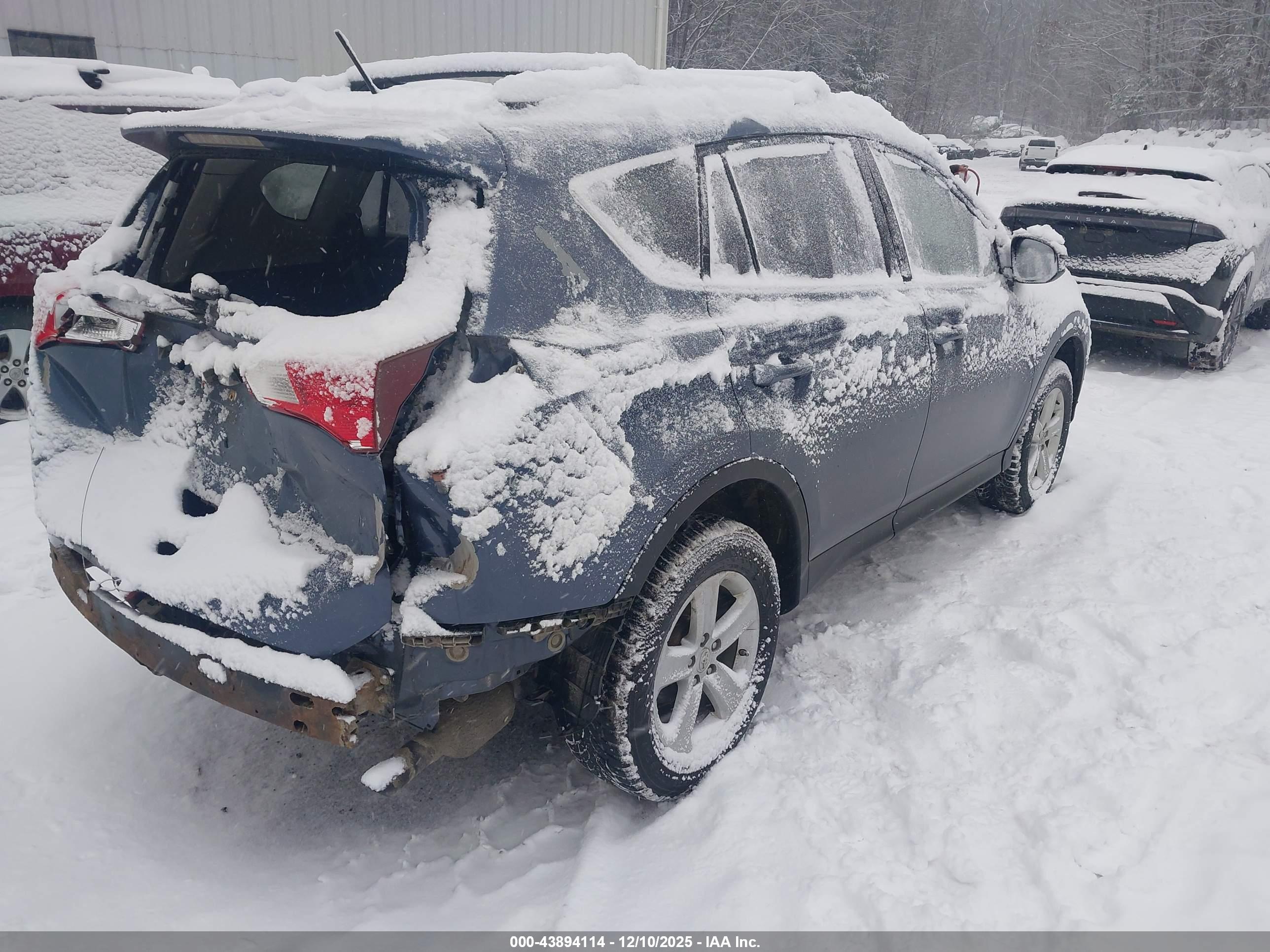 TOYOTA RAV4 image 4