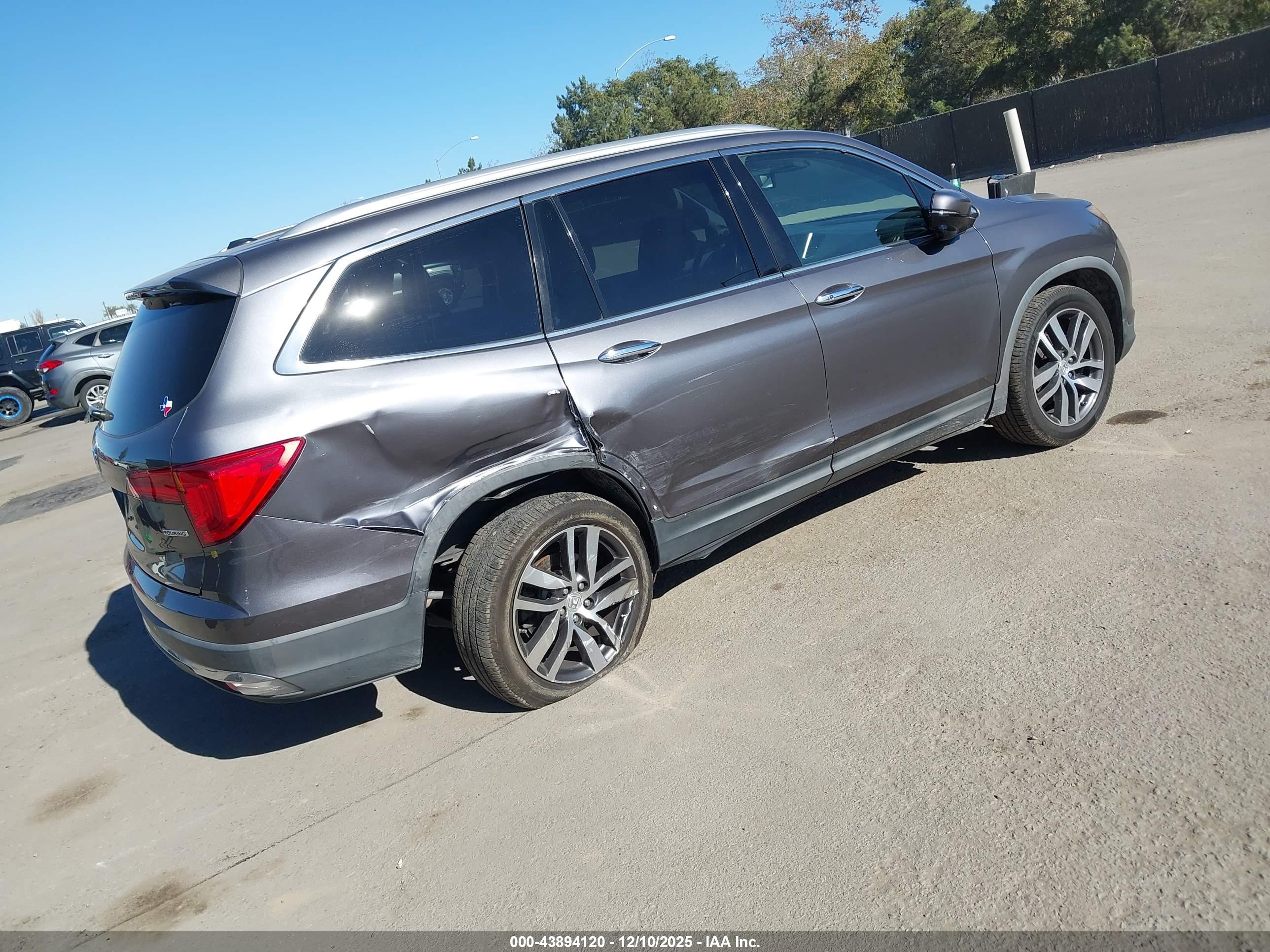 HONDA PILOT image 4