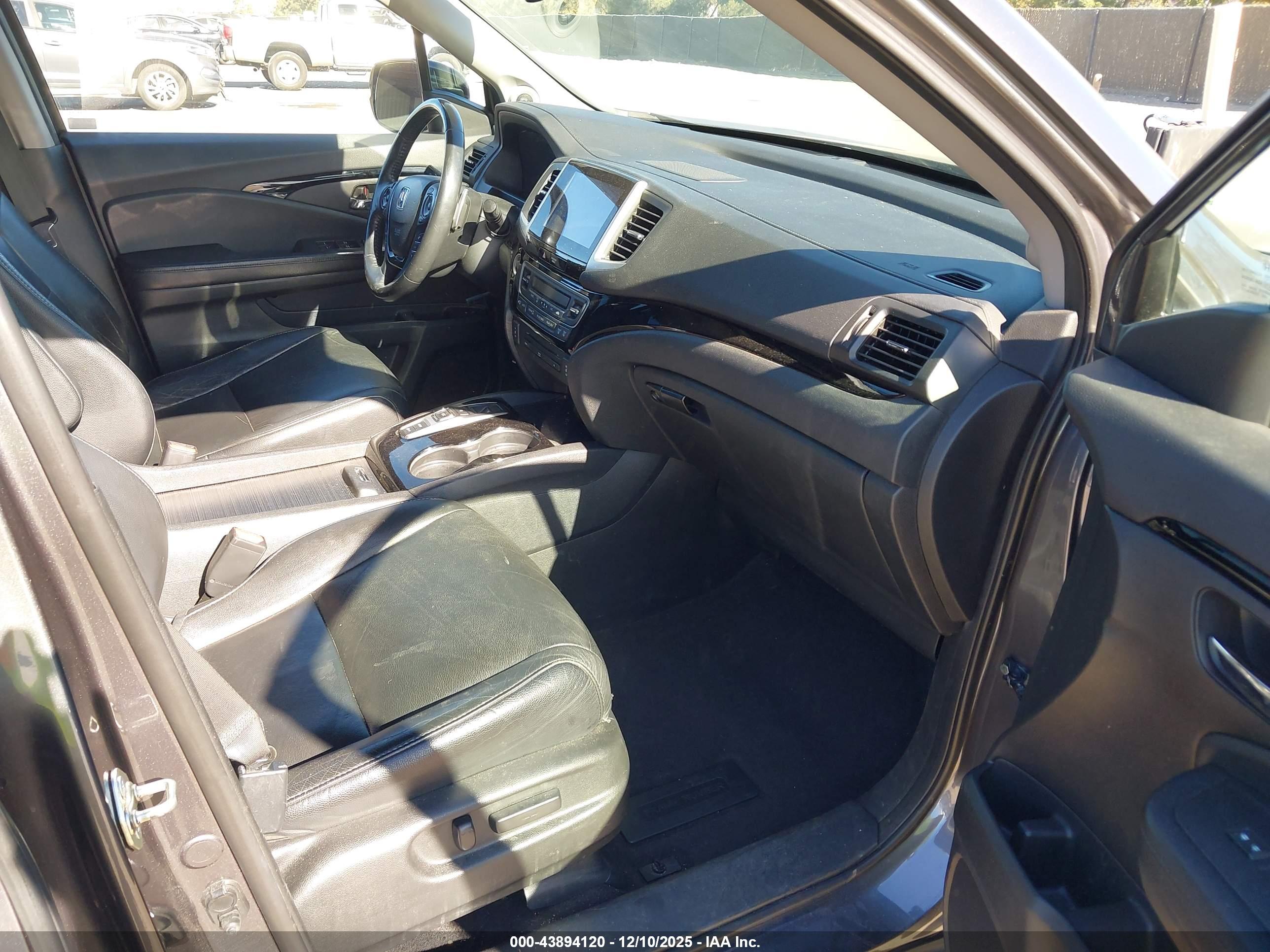 HONDA PILOT image 5