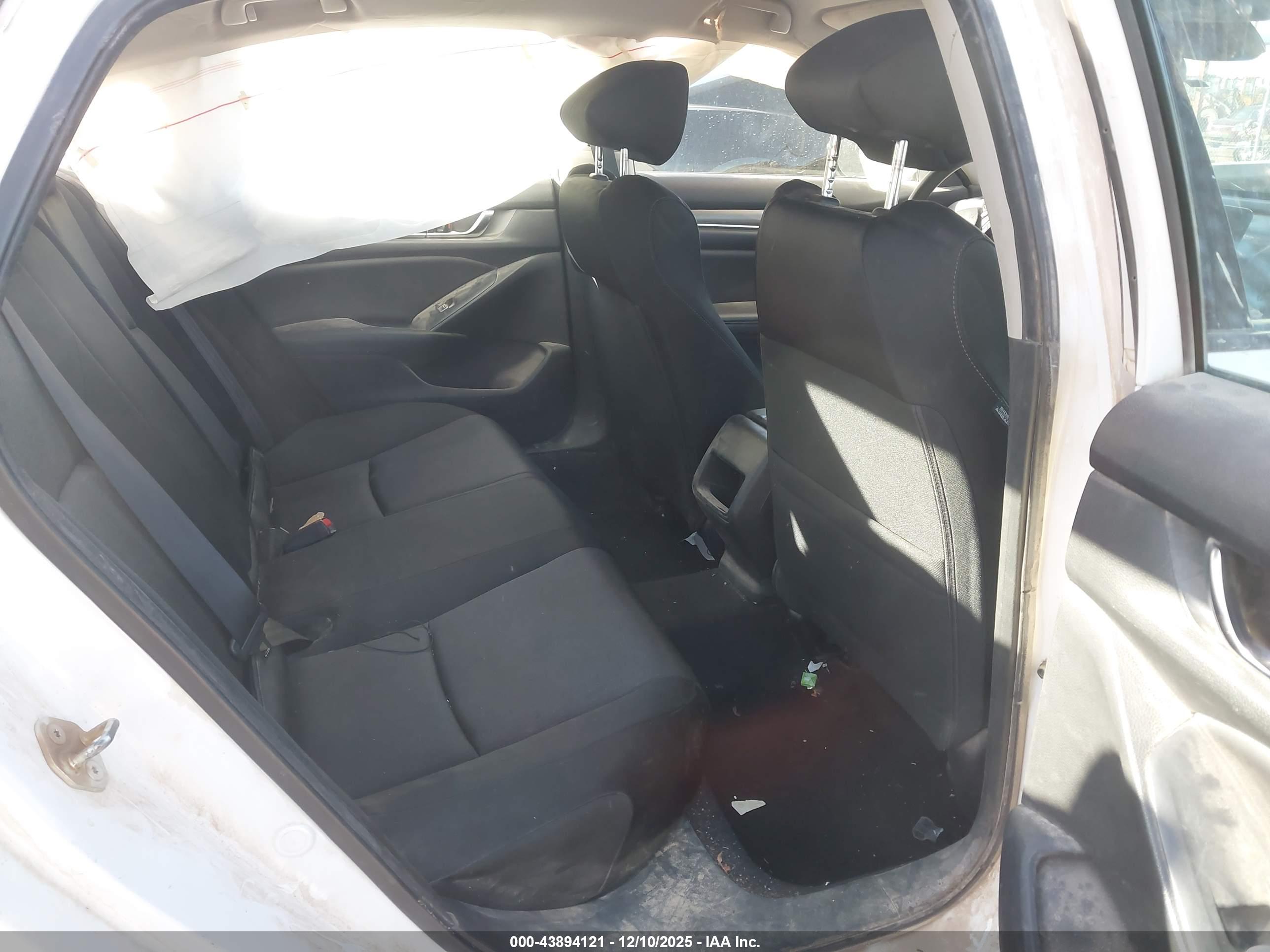 HONDA ACCORD image 8