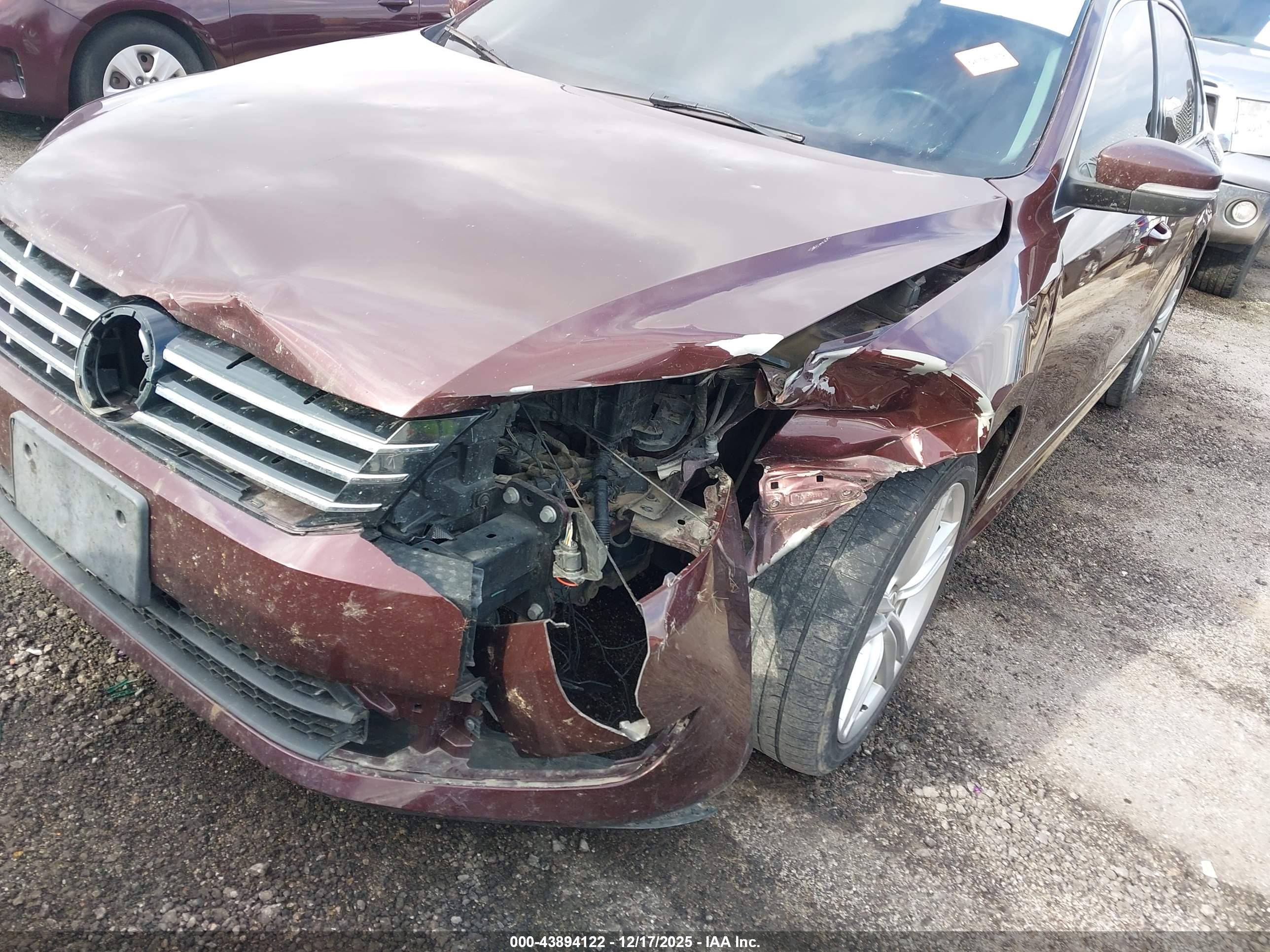 VOLKSWAGEN PASSAT image 6