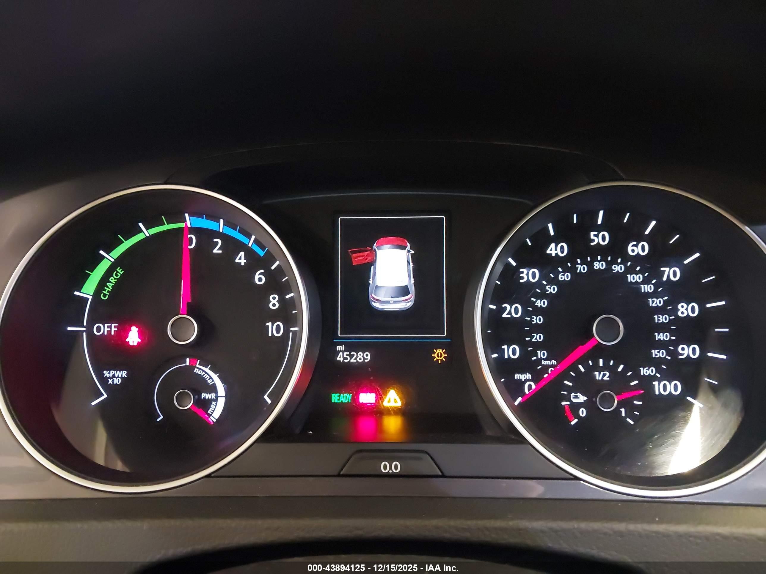 VOLKSWAGEN E-GOLF image 7