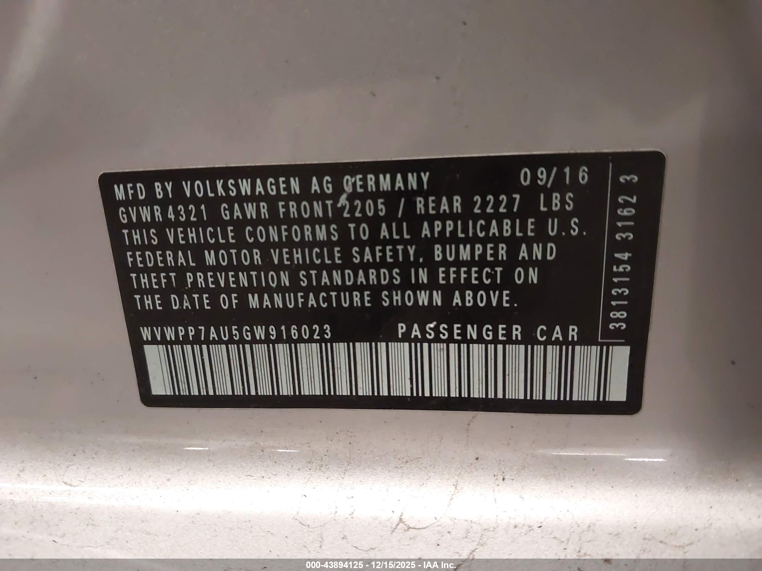 VOLKSWAGEN E-GOLF image 9