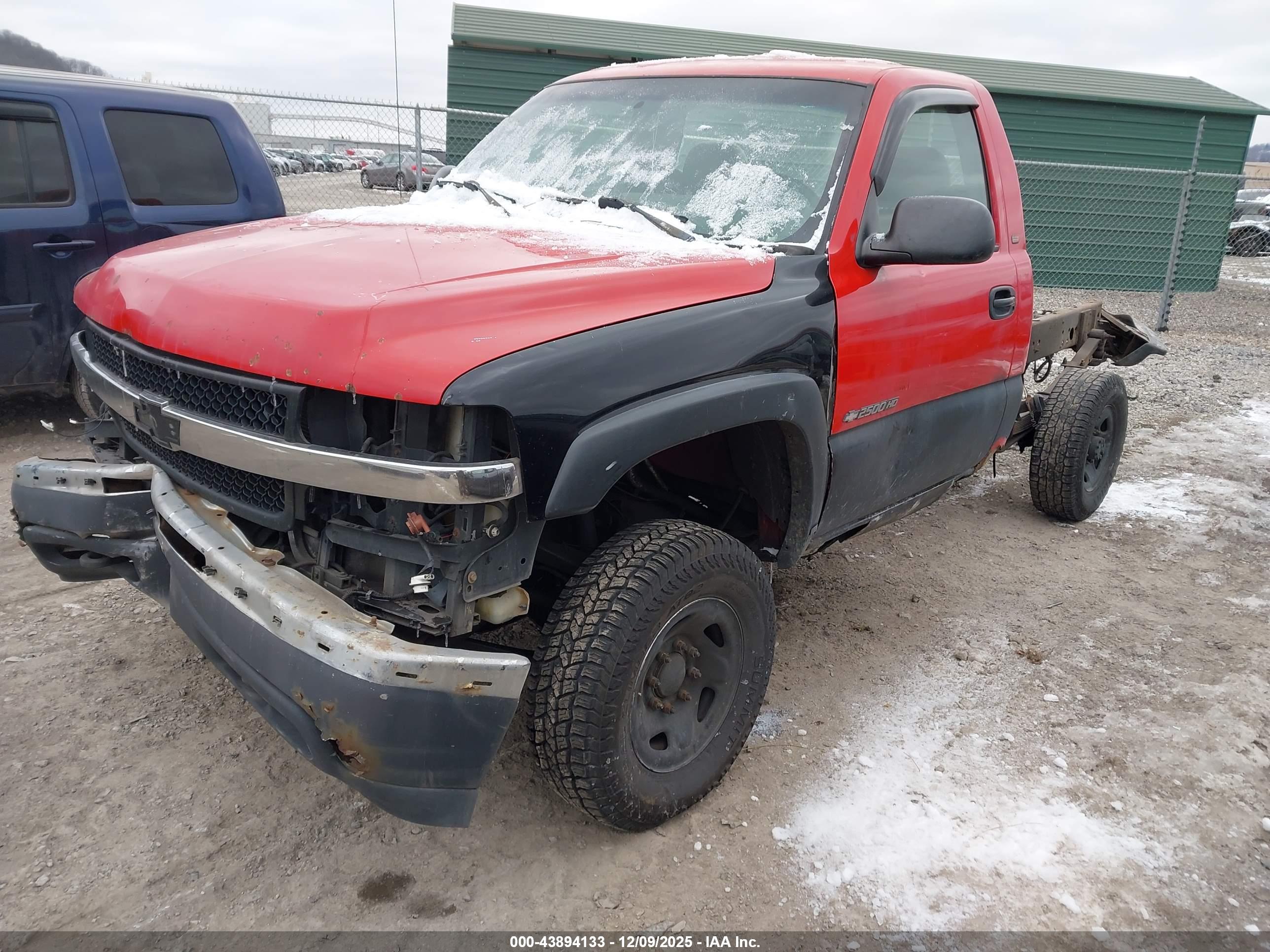 CHEVROLET SILVERADO image 2