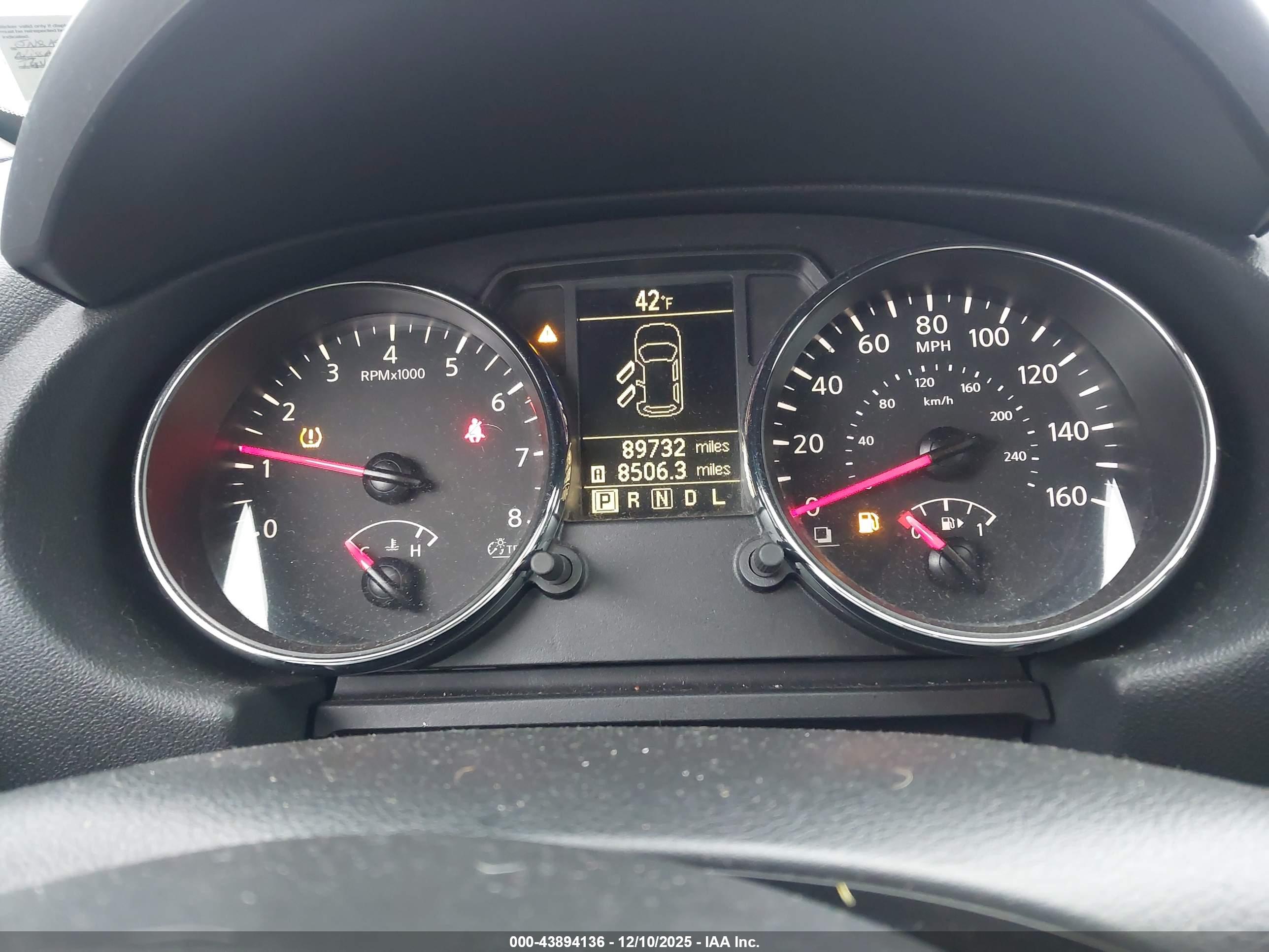 NISSAN ROGUE image 7