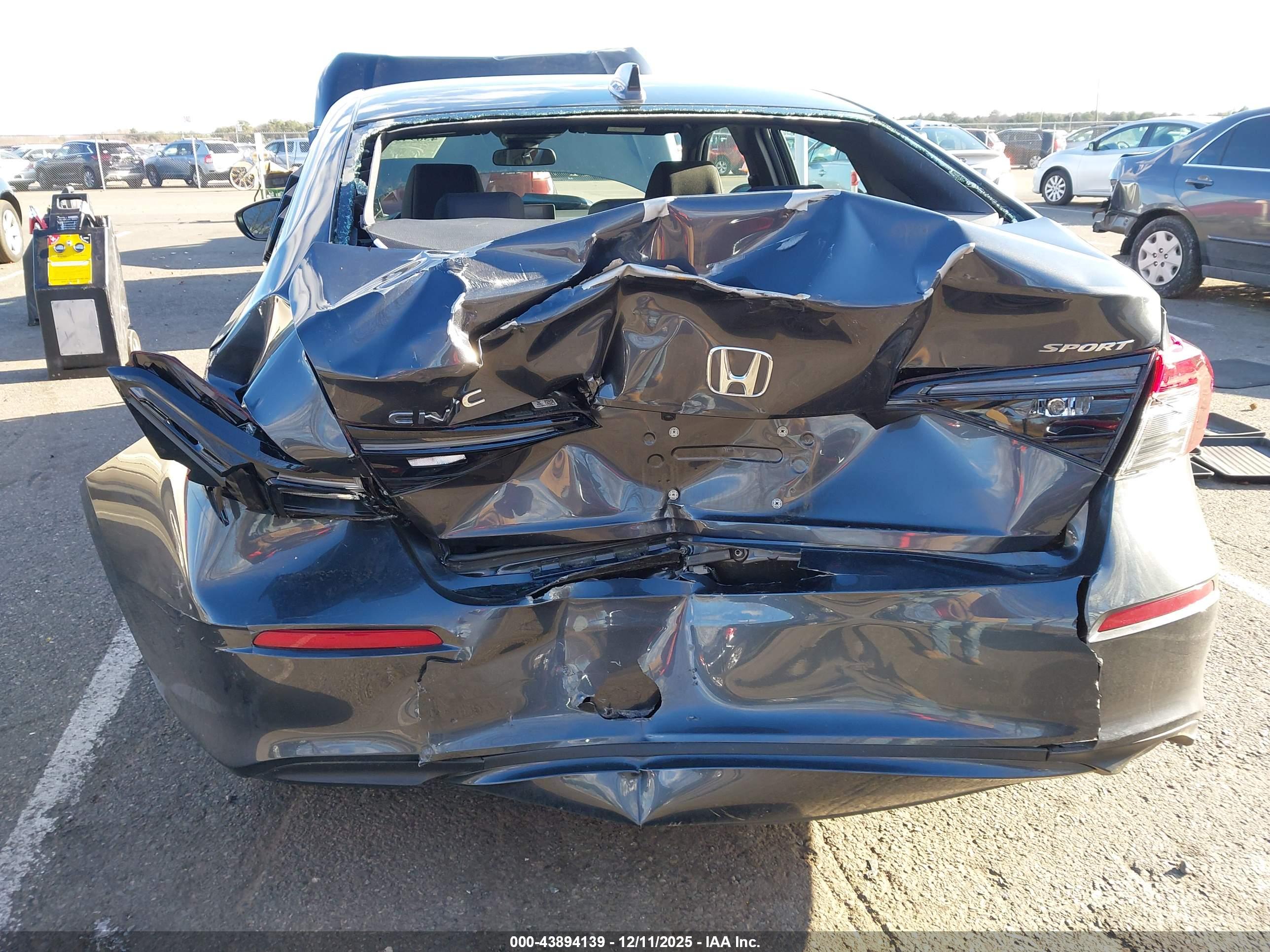 HONDA CIVIC image 6