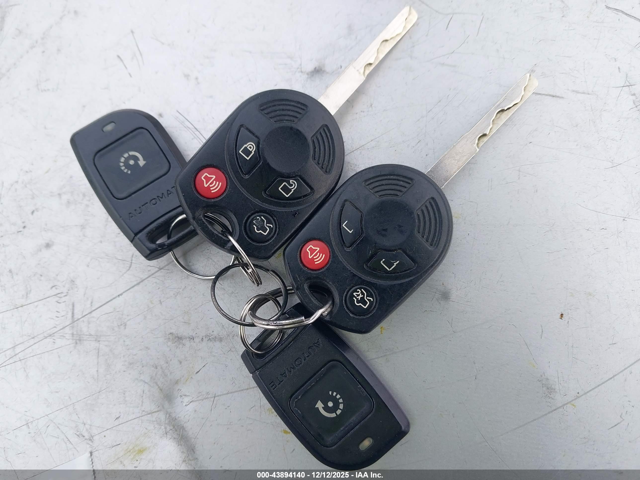 FORD ESCAPE image 11