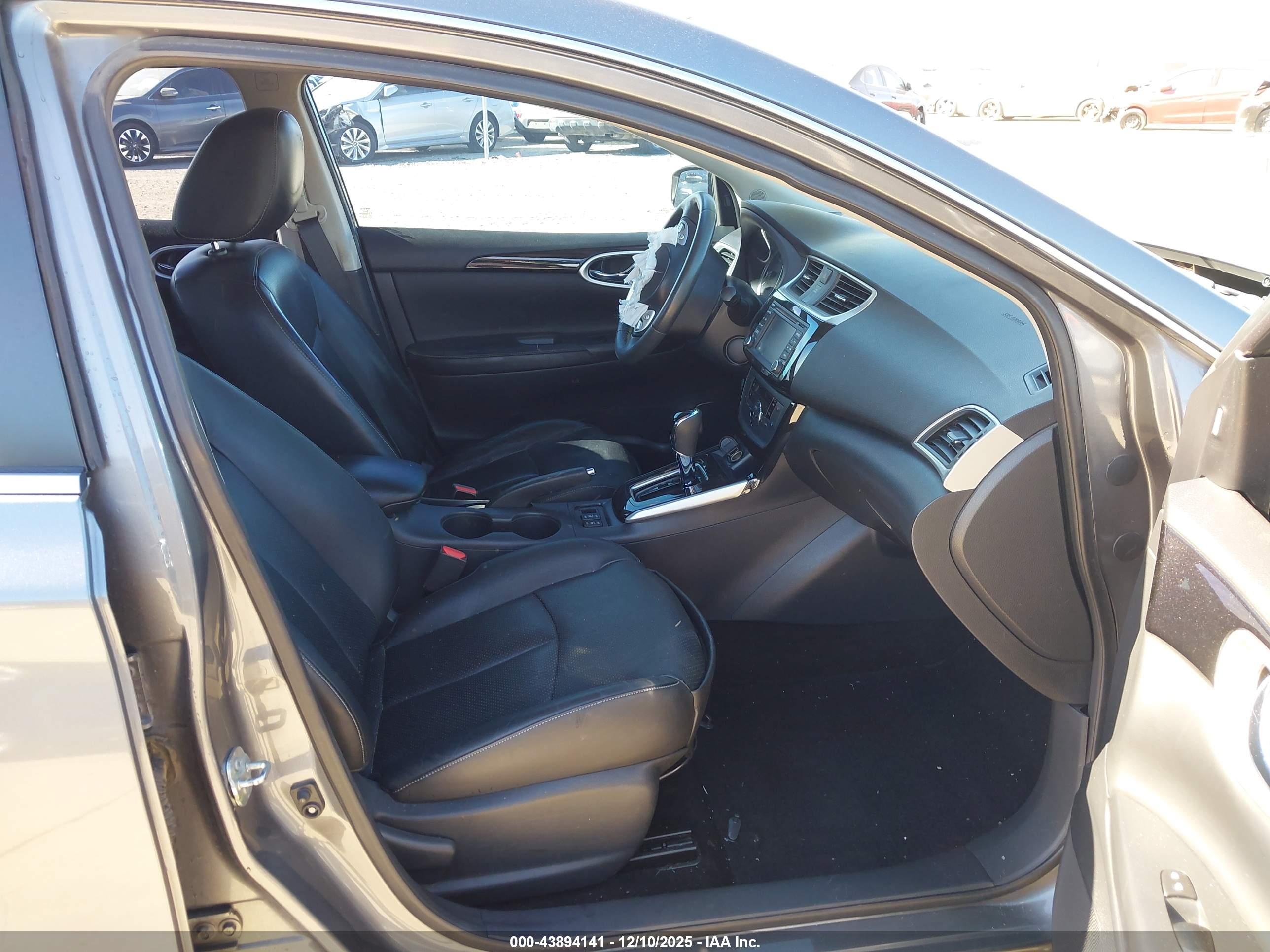 NISSAN SENTRA image 5