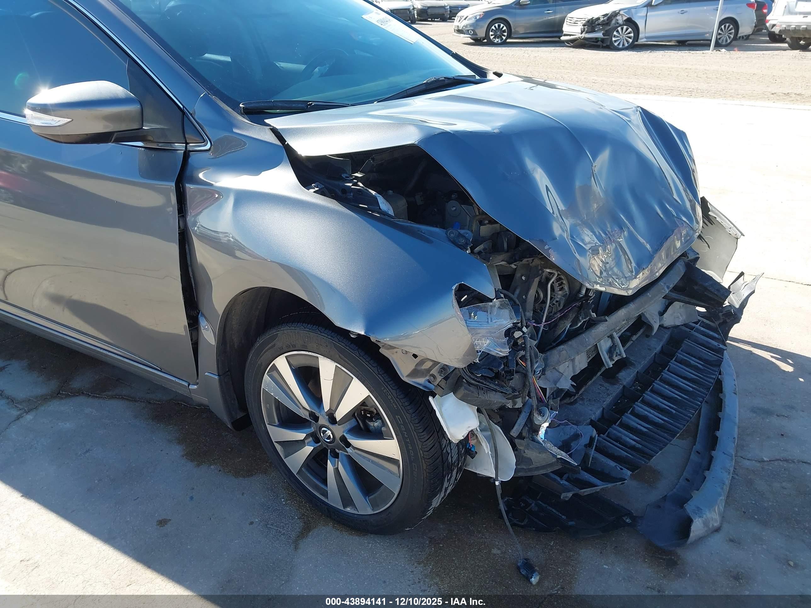 NISSAN SENTRA image 6