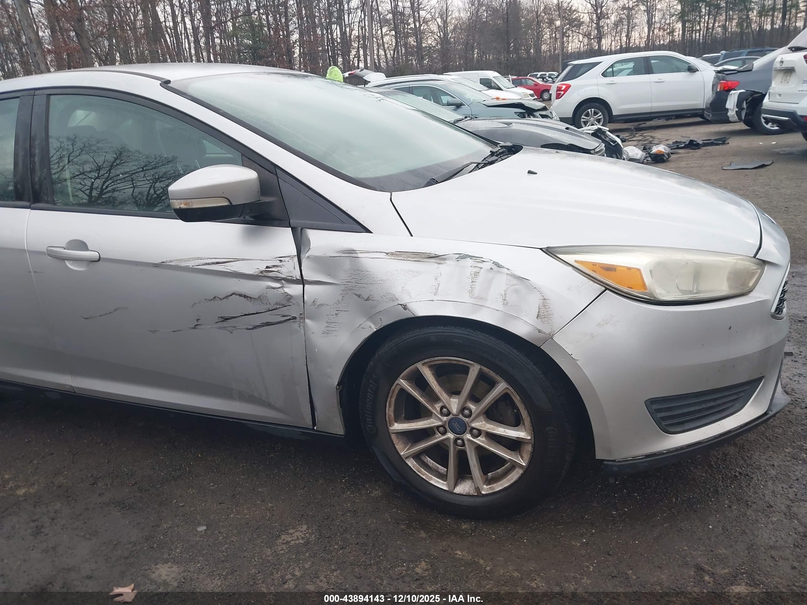FORD FOCUS image 6
