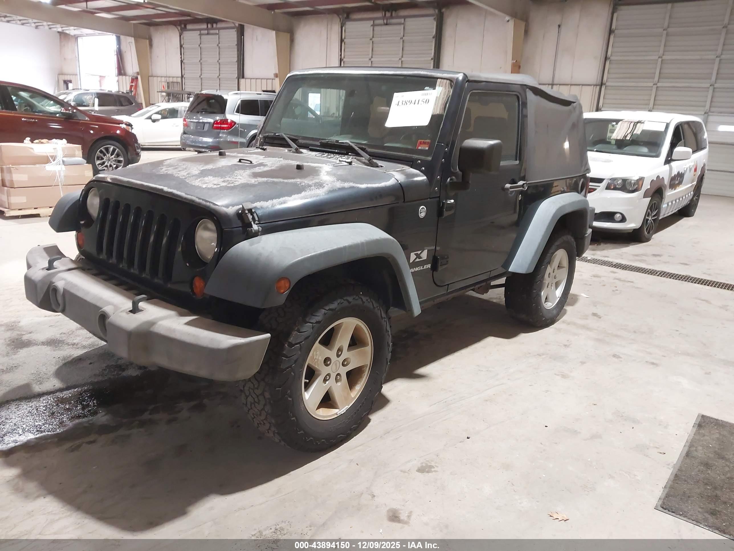 JEEP WRANGLER image 2