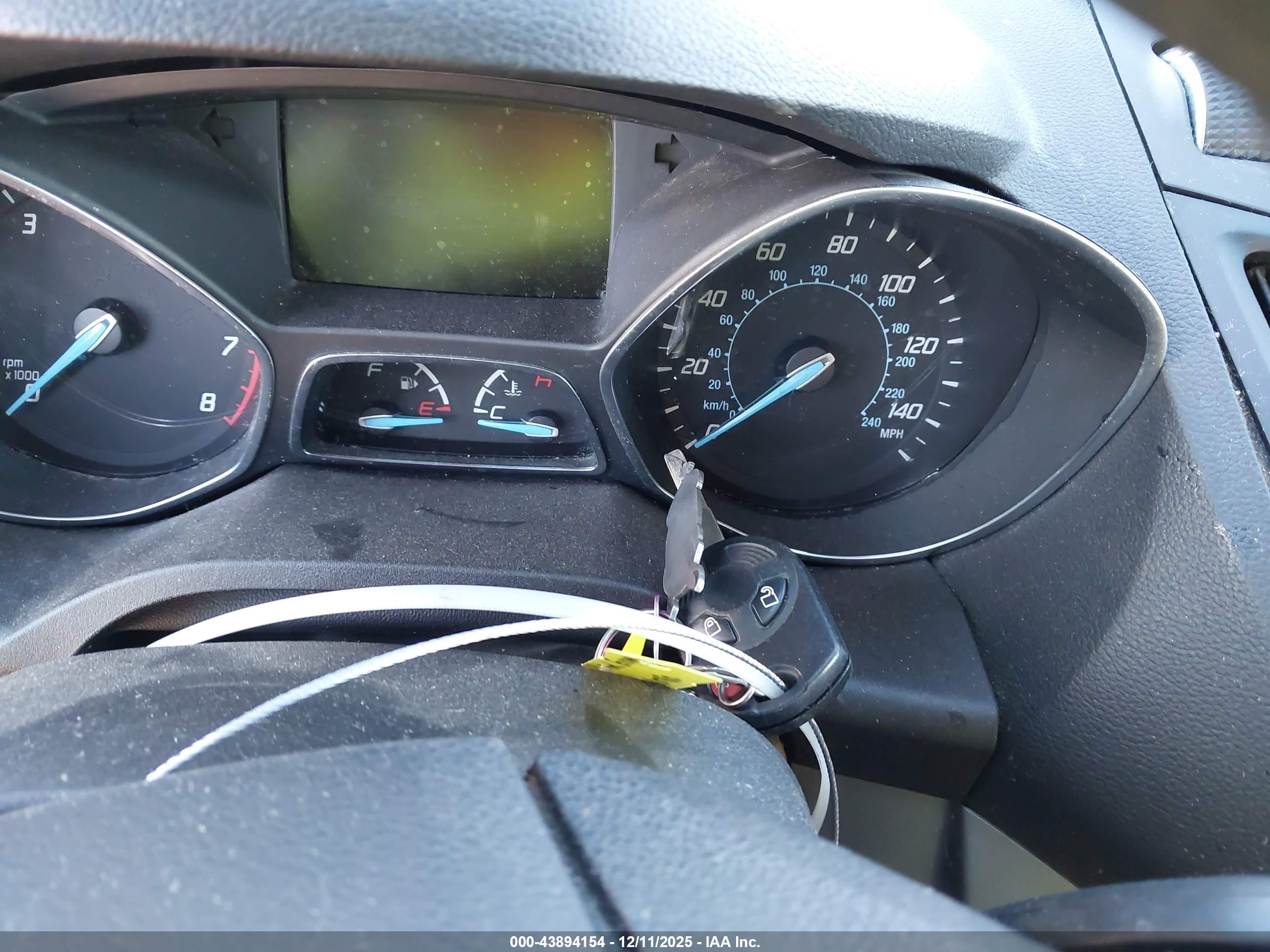 FORD ESCAPE image 11
