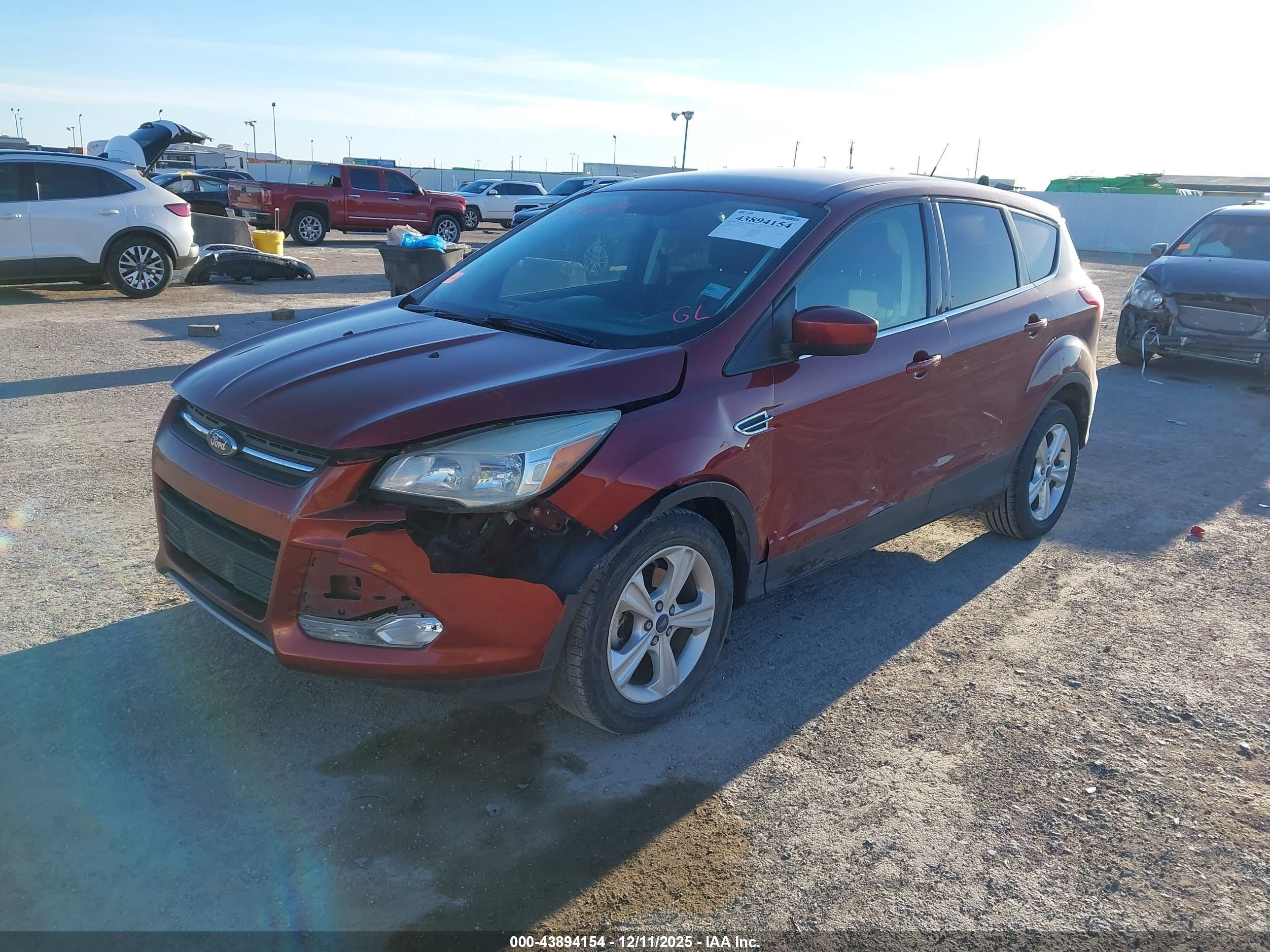 FORD ESCAPE image 2