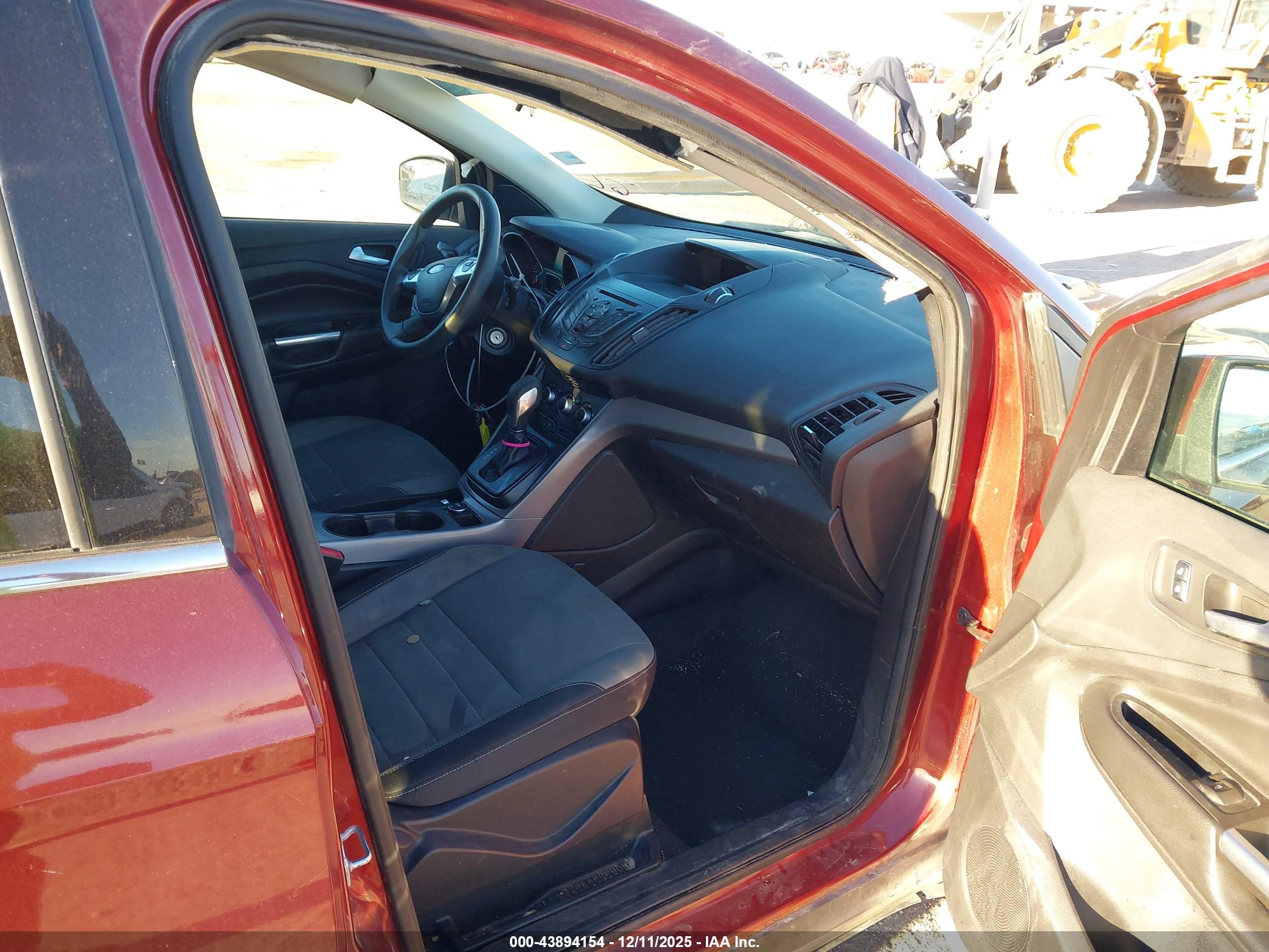 FORD ESCAPE image 5