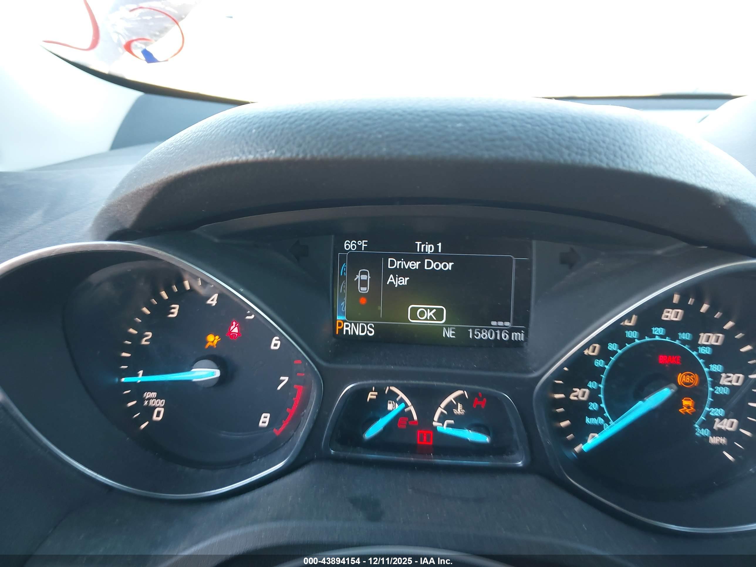 FORD ESCAPE image 7