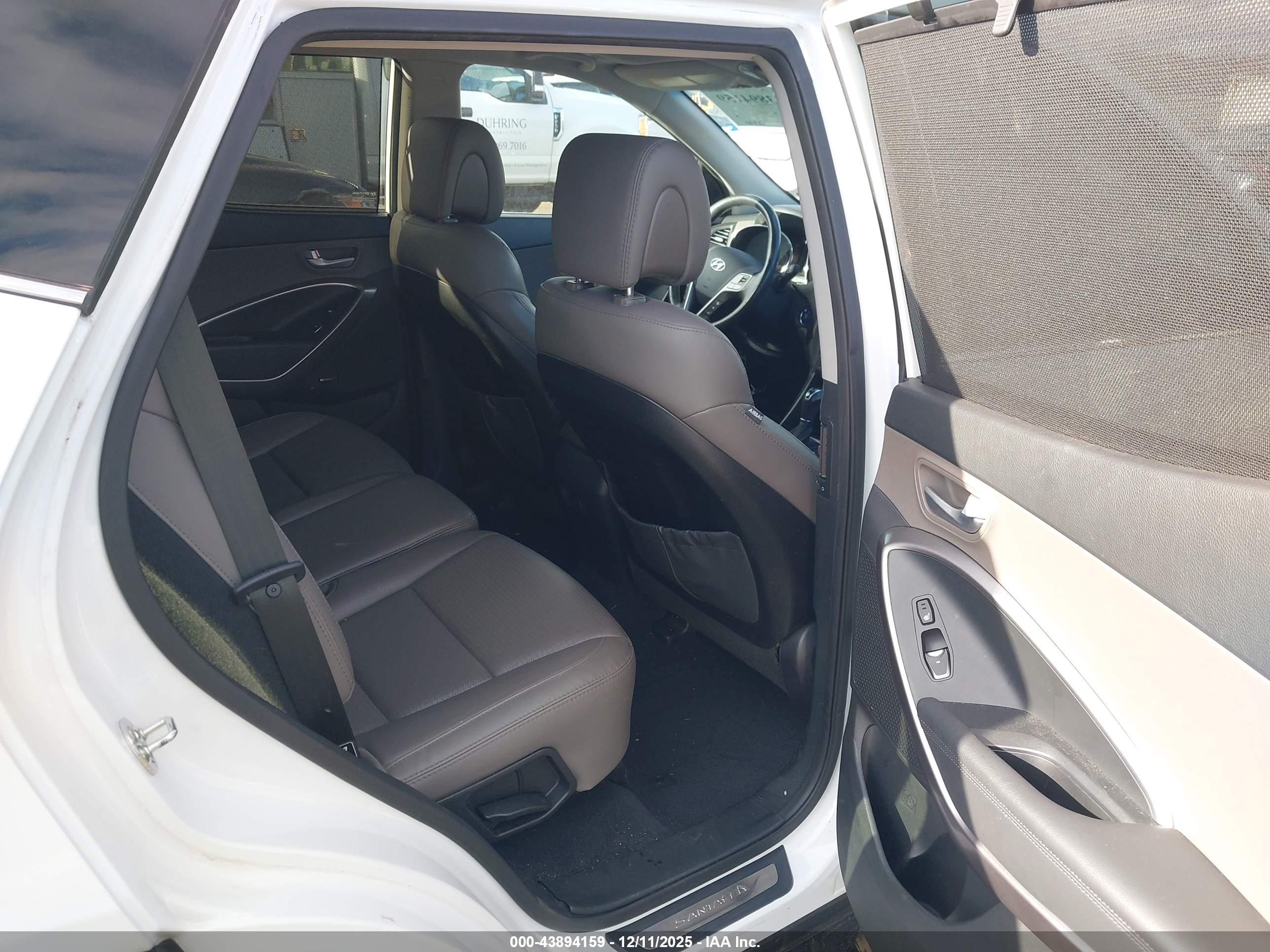 HYUNDAI SANTA image 8