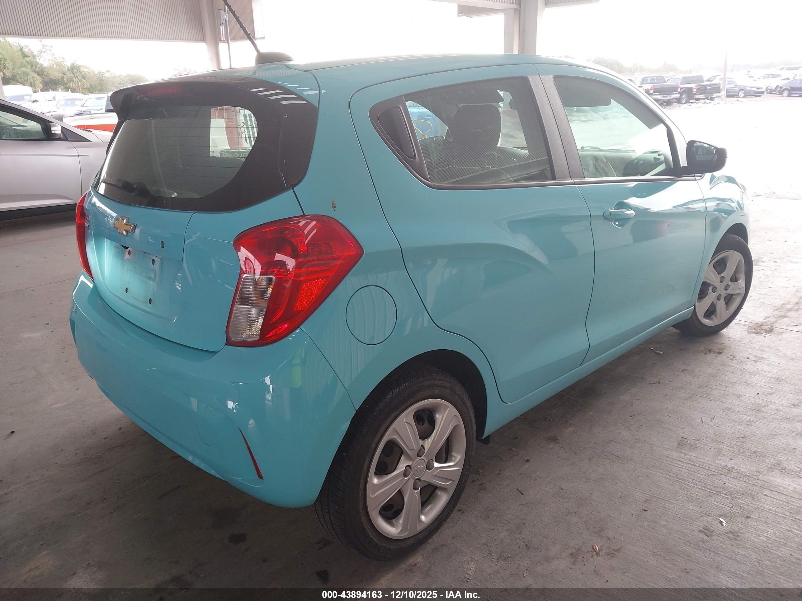 CHEVROLET SPARK image 4