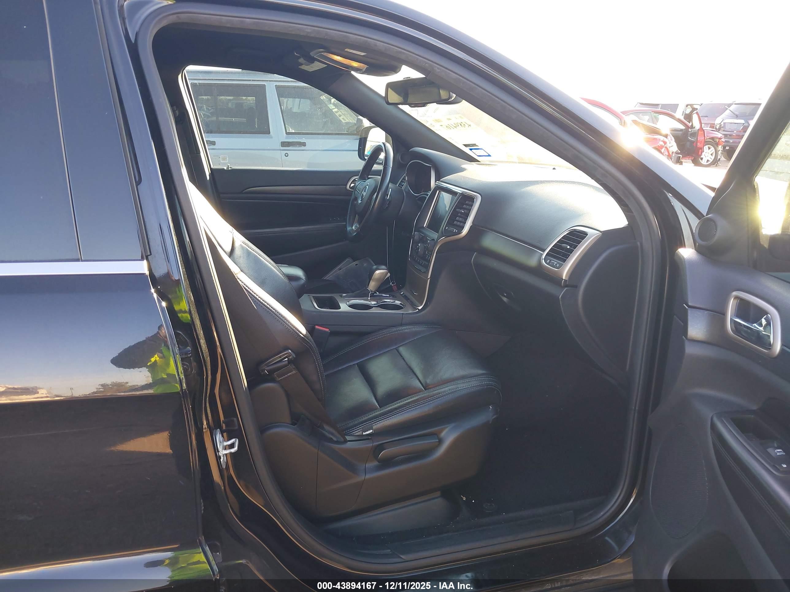 JEEP GRAND image 5
