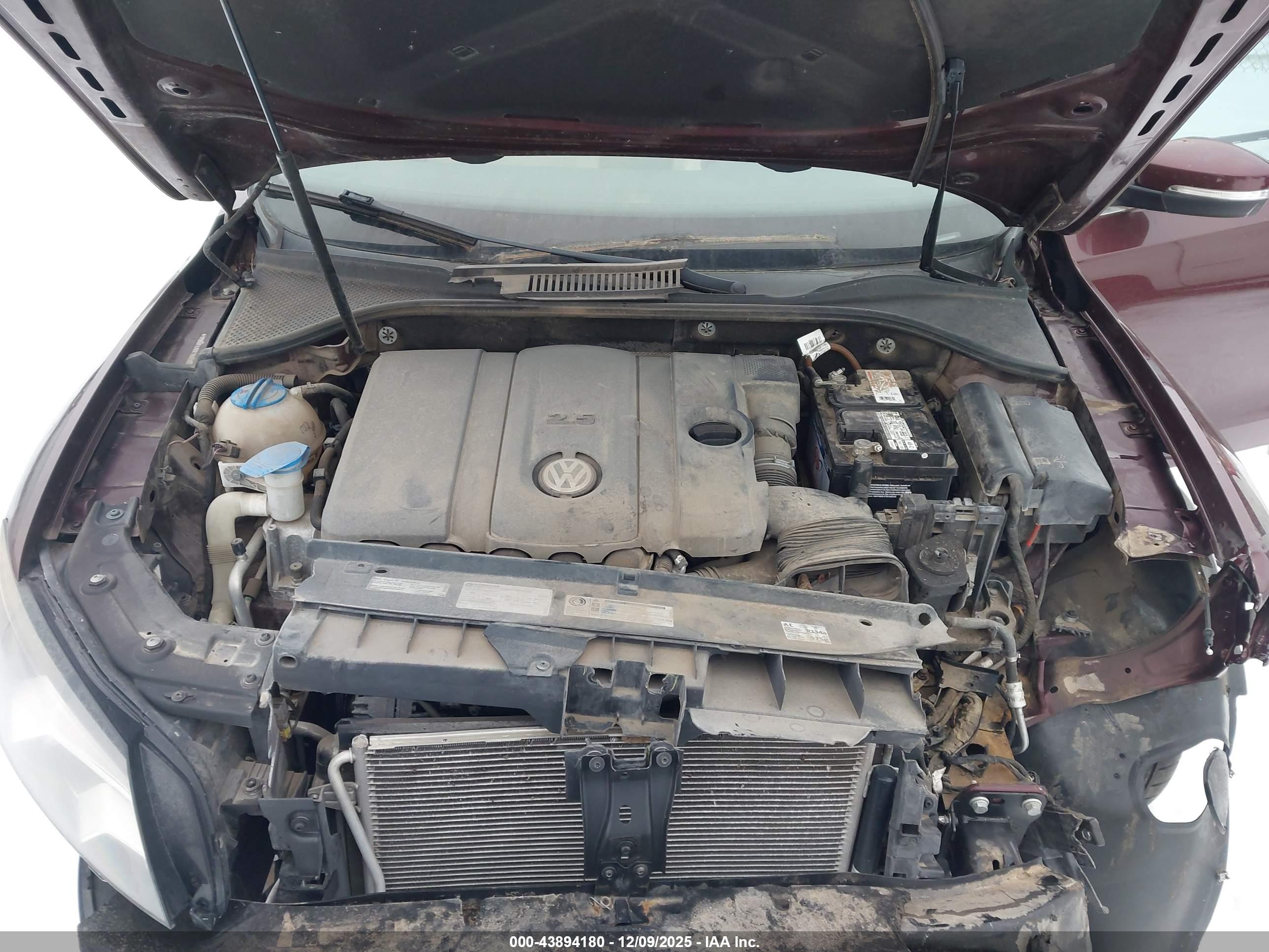 VOLKSWAGEN PASSAT image 10