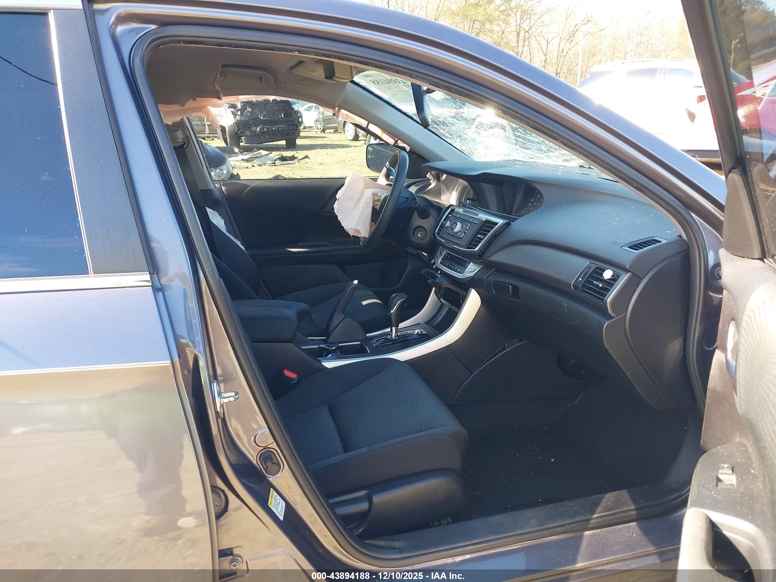 HONDA ACCORD image 5