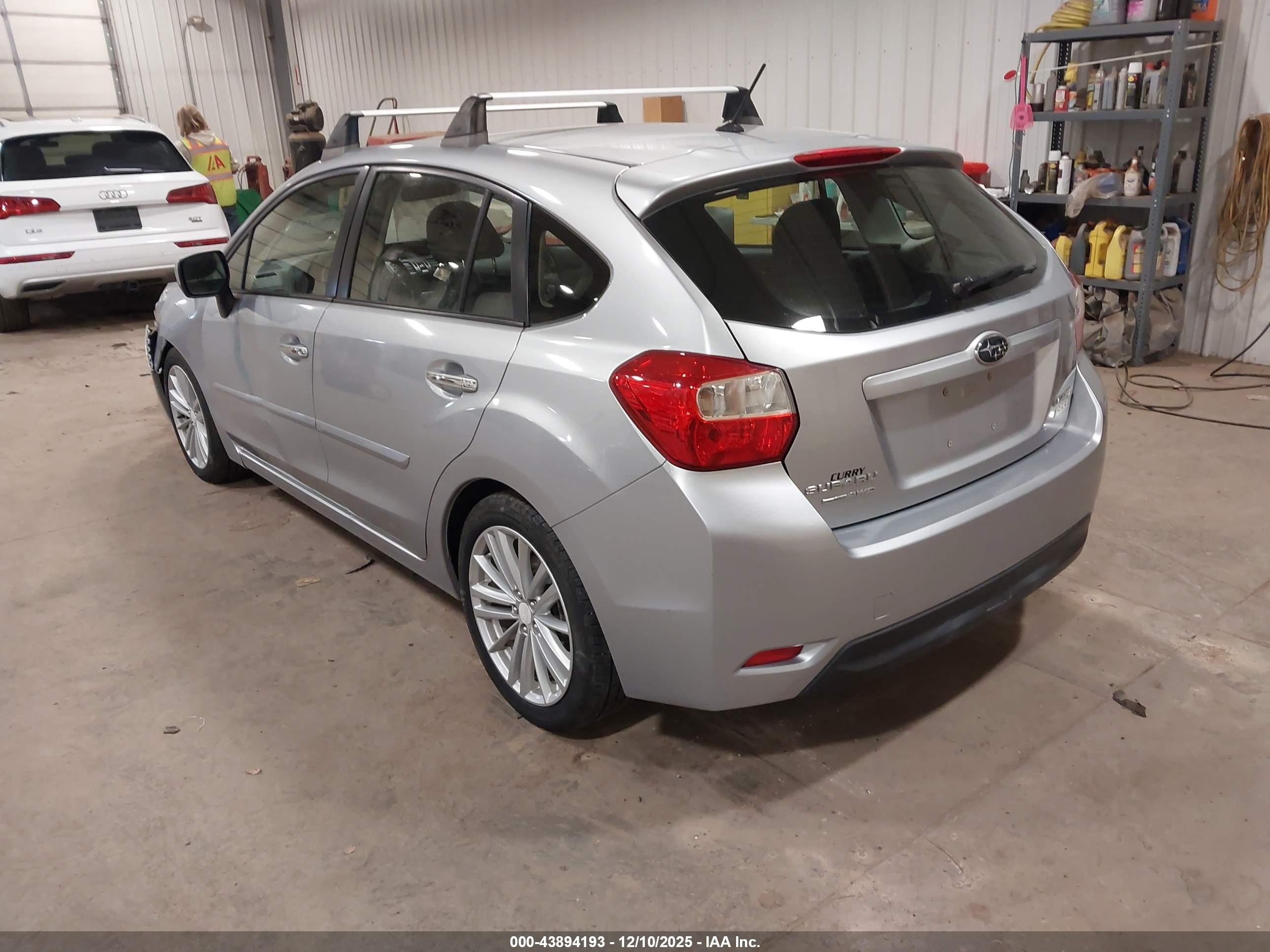 SUBARU IMPREZA image 3