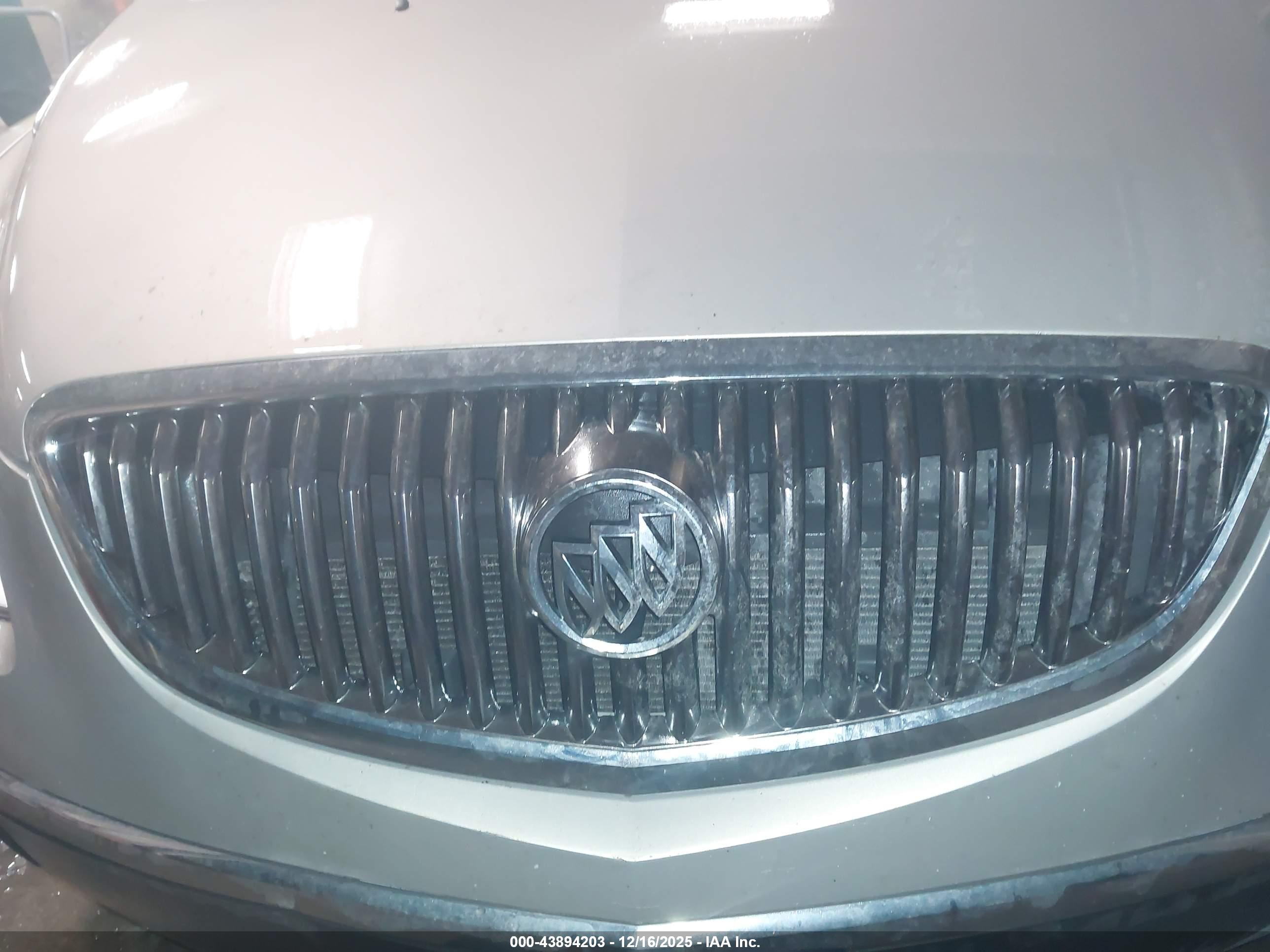 BUICK ENCLAVE image 6