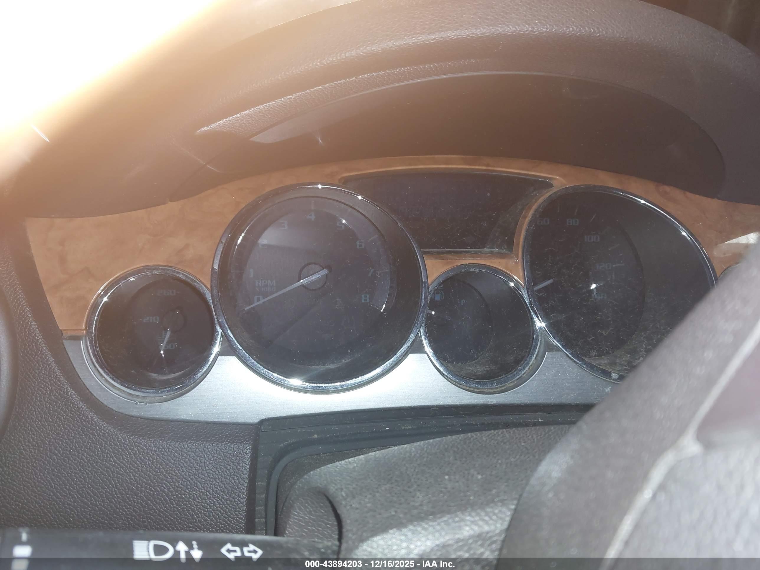 BUICK ENCLAVE image 7