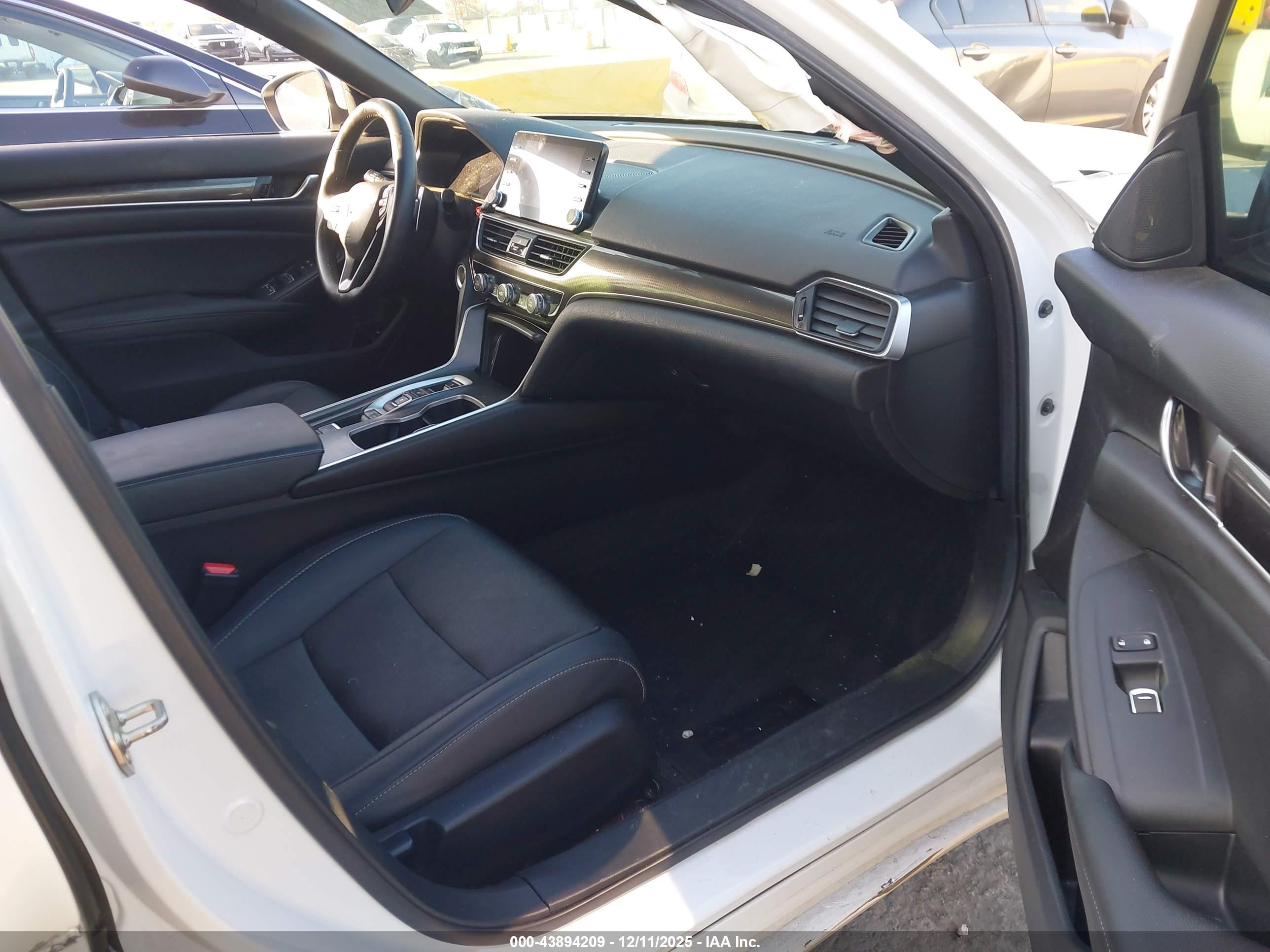 HONDA ACCORD image 5