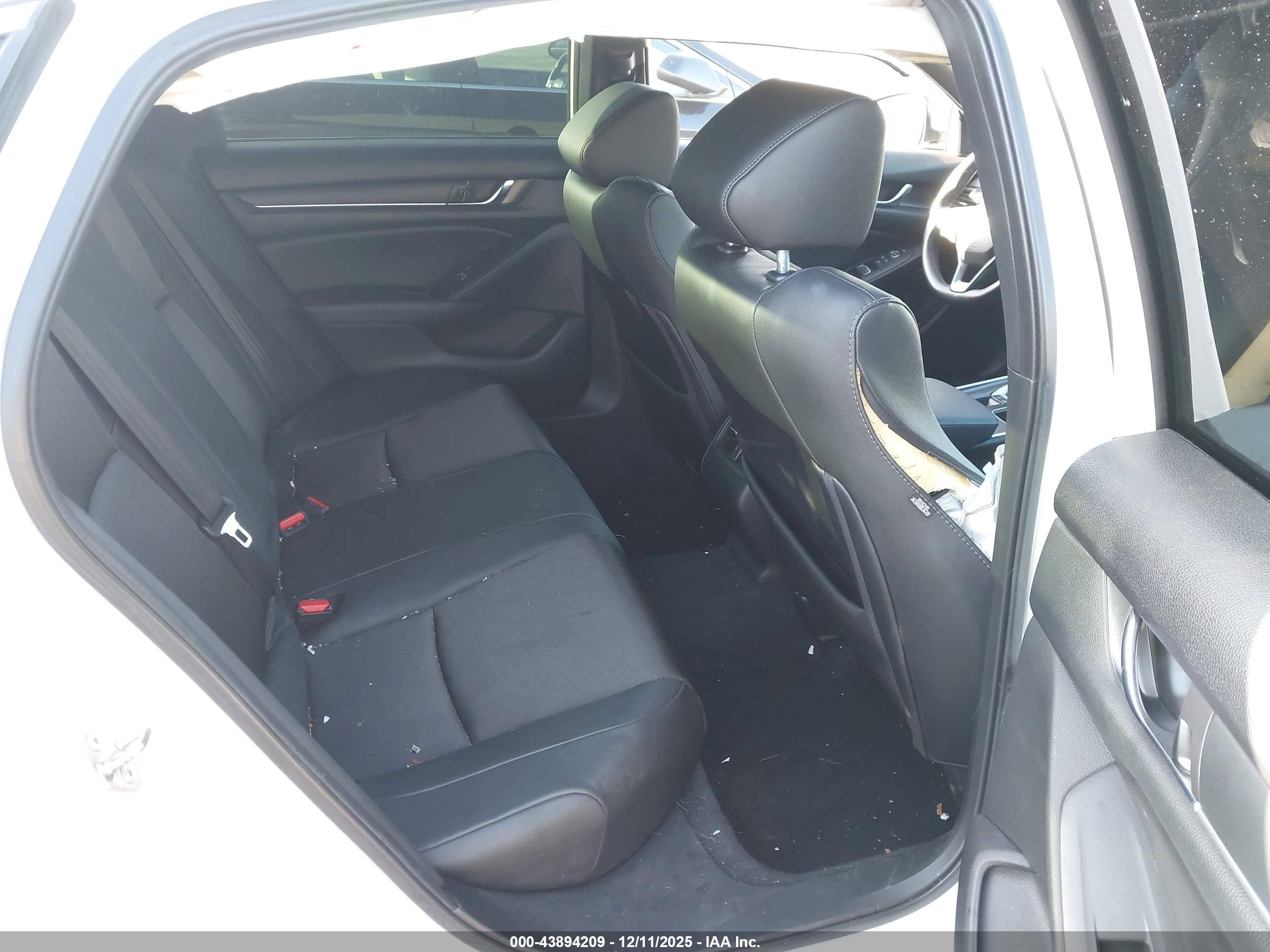 HONDA ACCORD image 8
